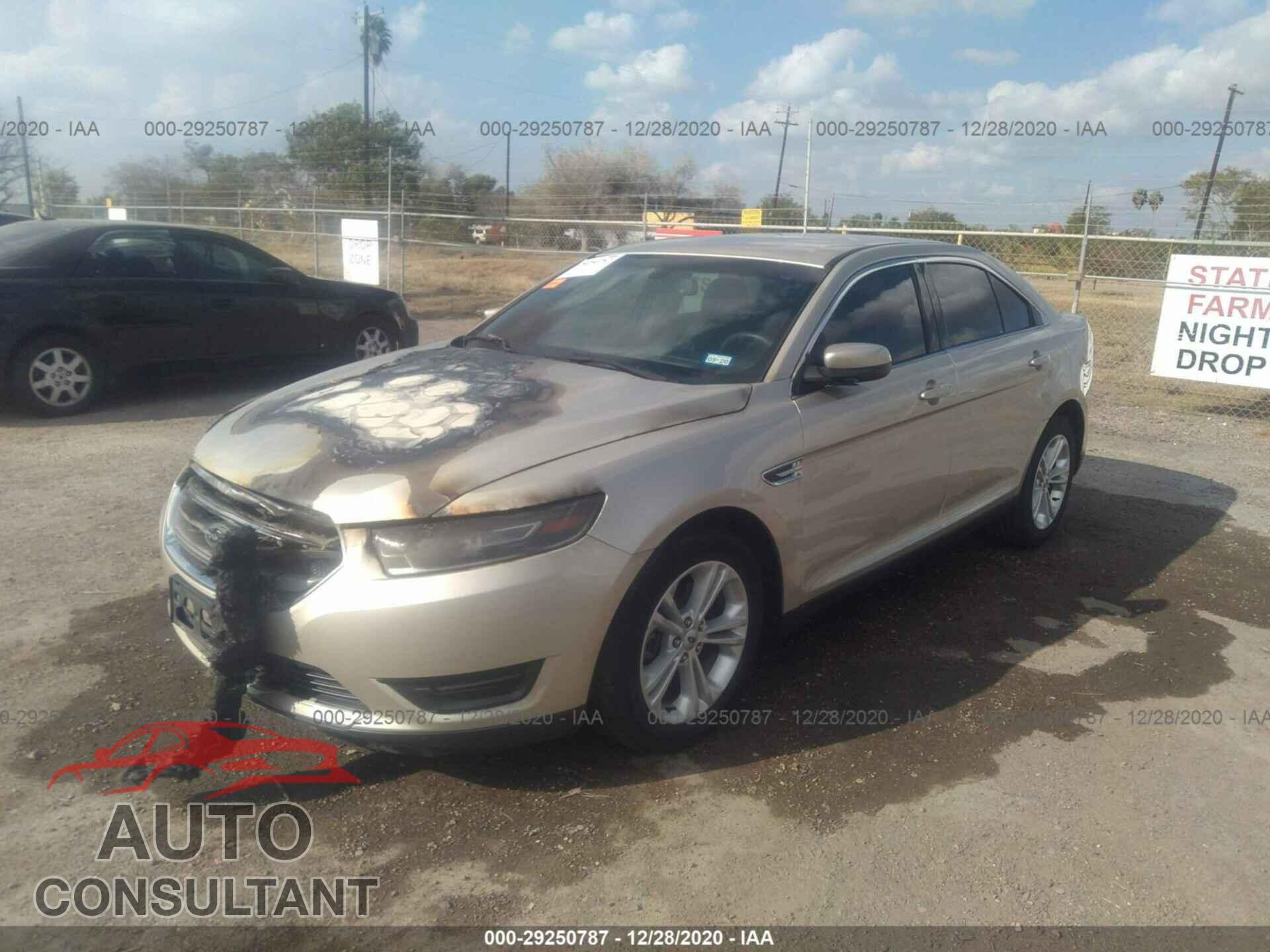 FORD TAURUS 2018 - 1FAHP2E81JG111826
