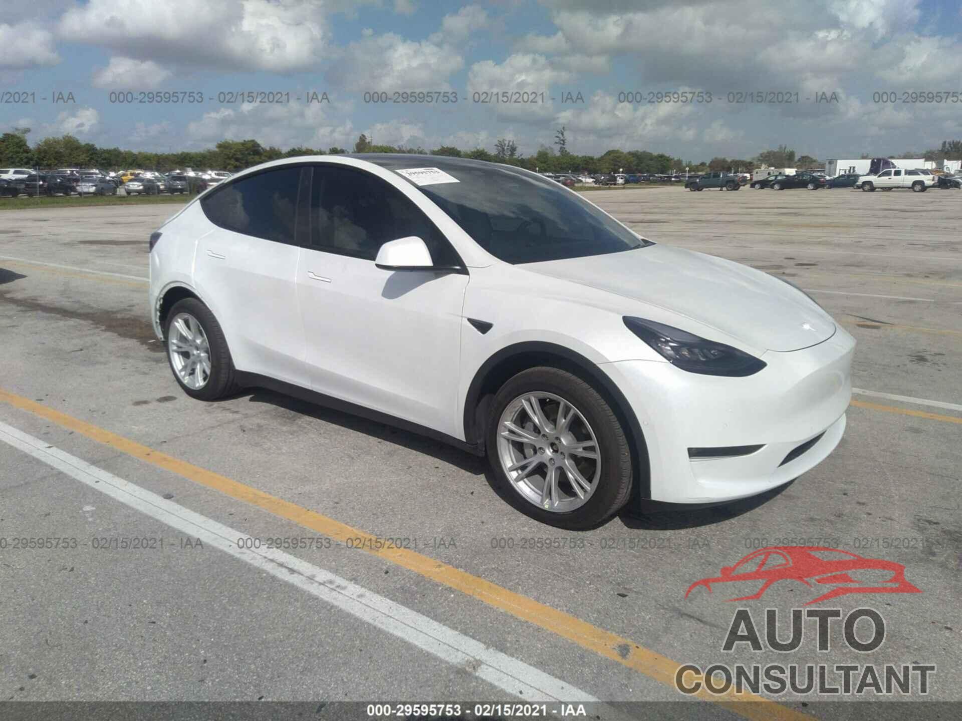 TESLA MODEL Y 2020 - 5YJYGDEE9LF032574