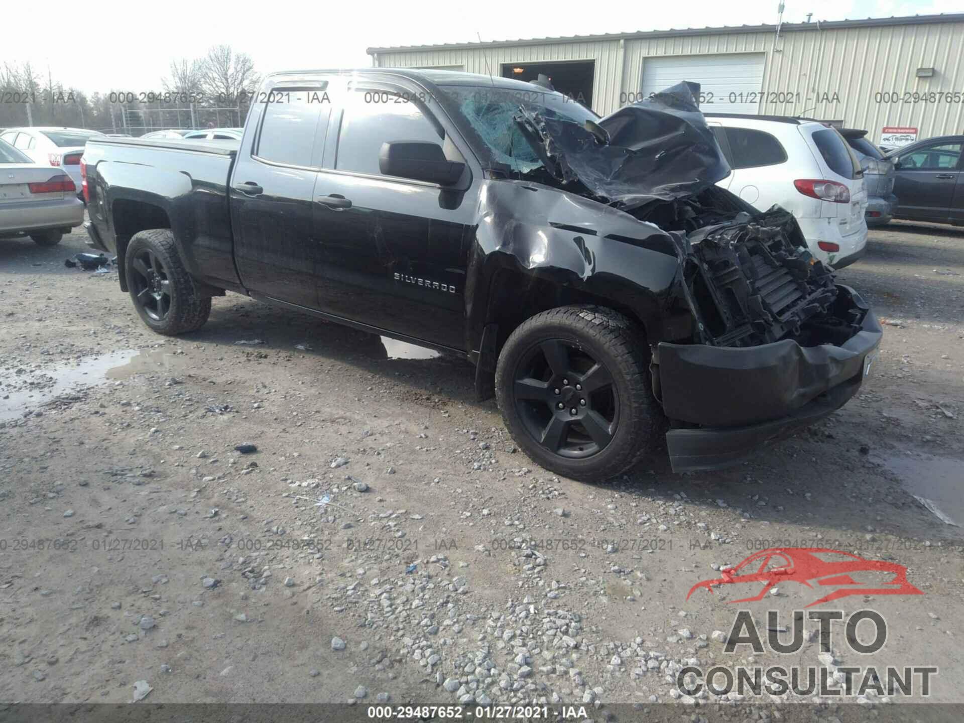 CHEVROLET SILVERADO 1500 2017 - 1GCVKNEC8HZ211809