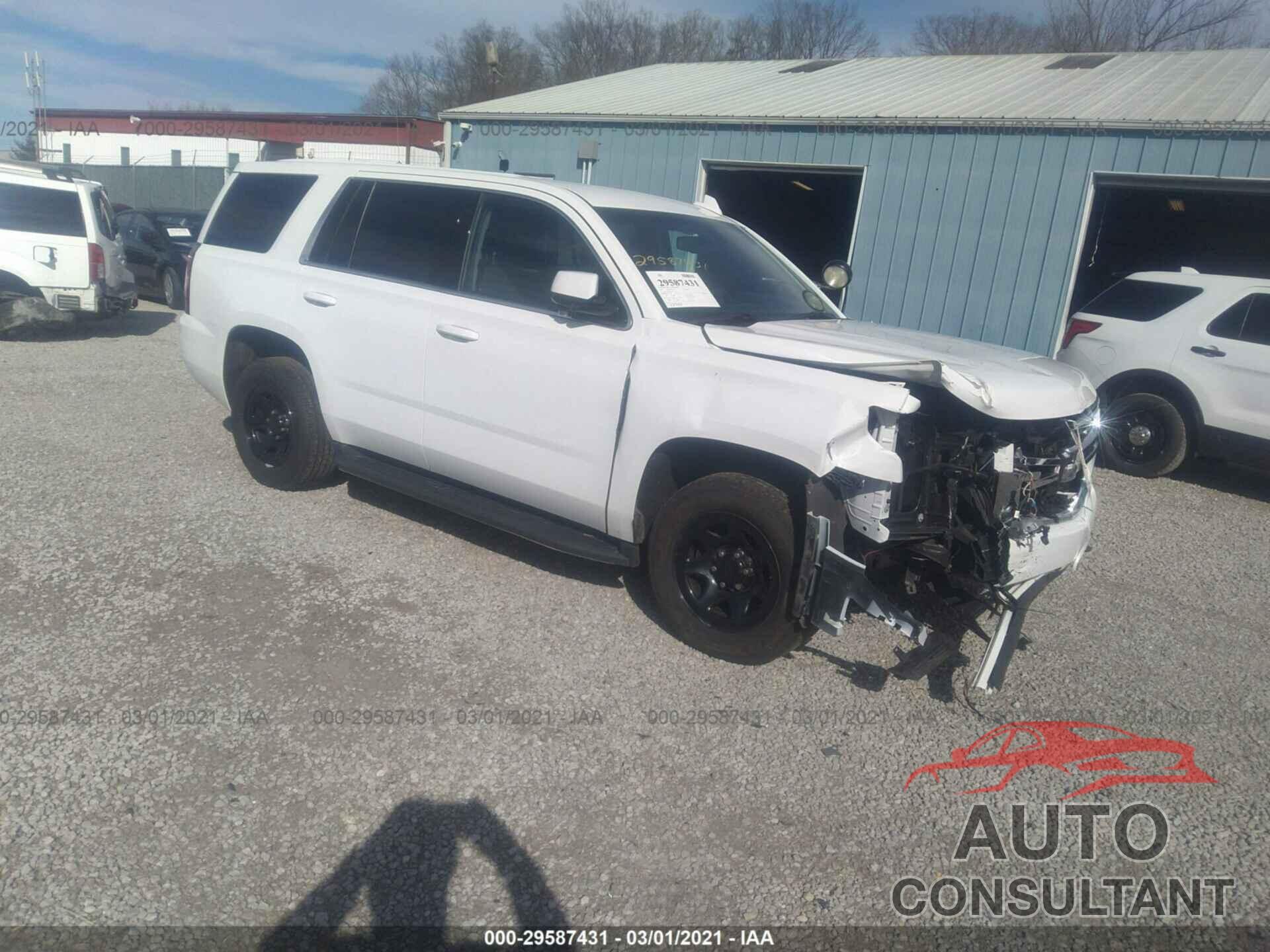 CHEVROLET TAHOE 2017 - 1GNSKDEC6HR216463