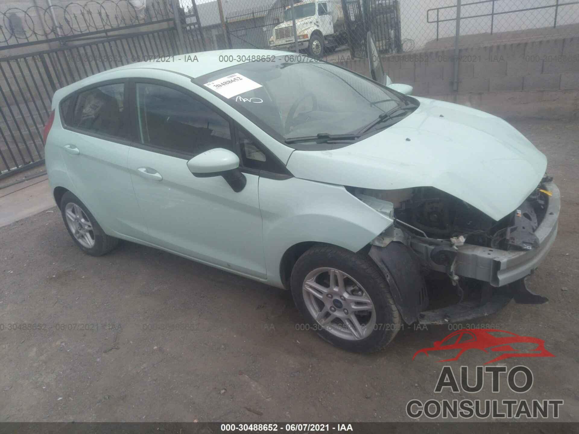 FORD FIESTA 2018 - 3FADP4EJ4JM115808