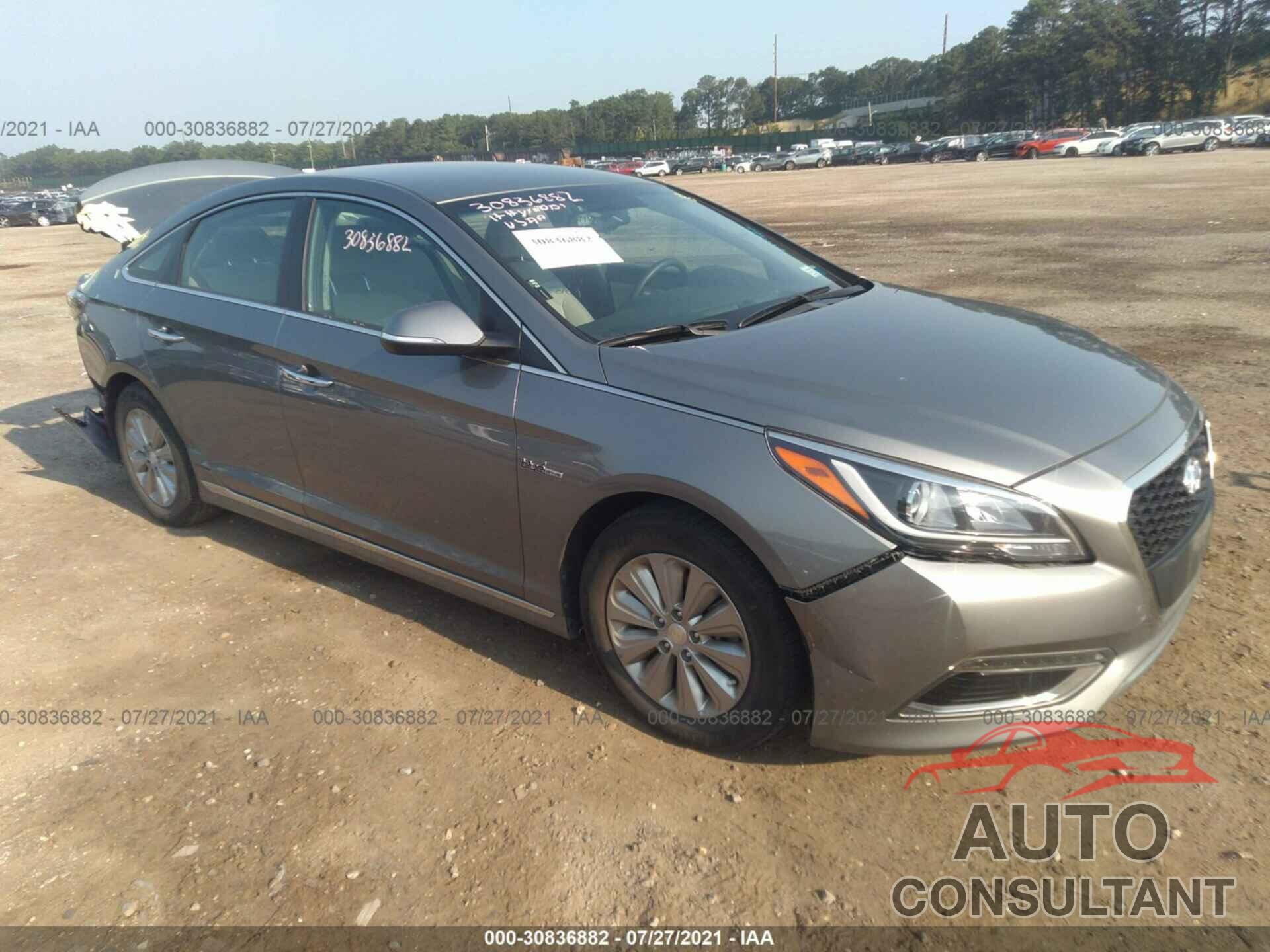 HYUNDAI SONATA HYBRID 2017 - KMHE24L3XHA064867