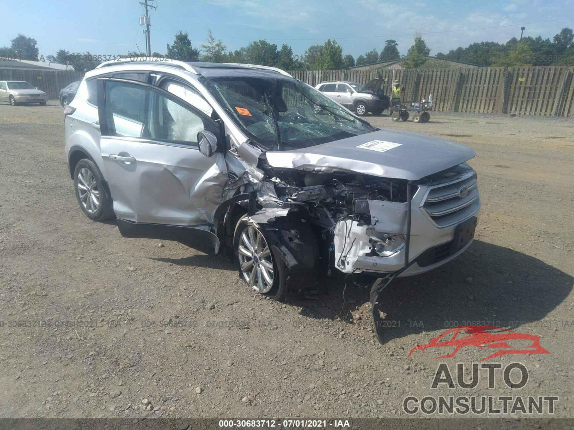 FORD ESCAPE 2018 - 1FMCU9J92JUD15259