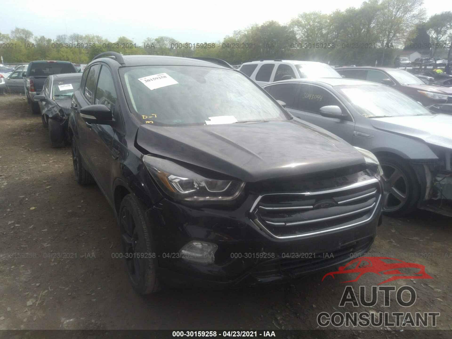 FORD ESCAPE 2017 - 1FMCU0JD0HUD83229