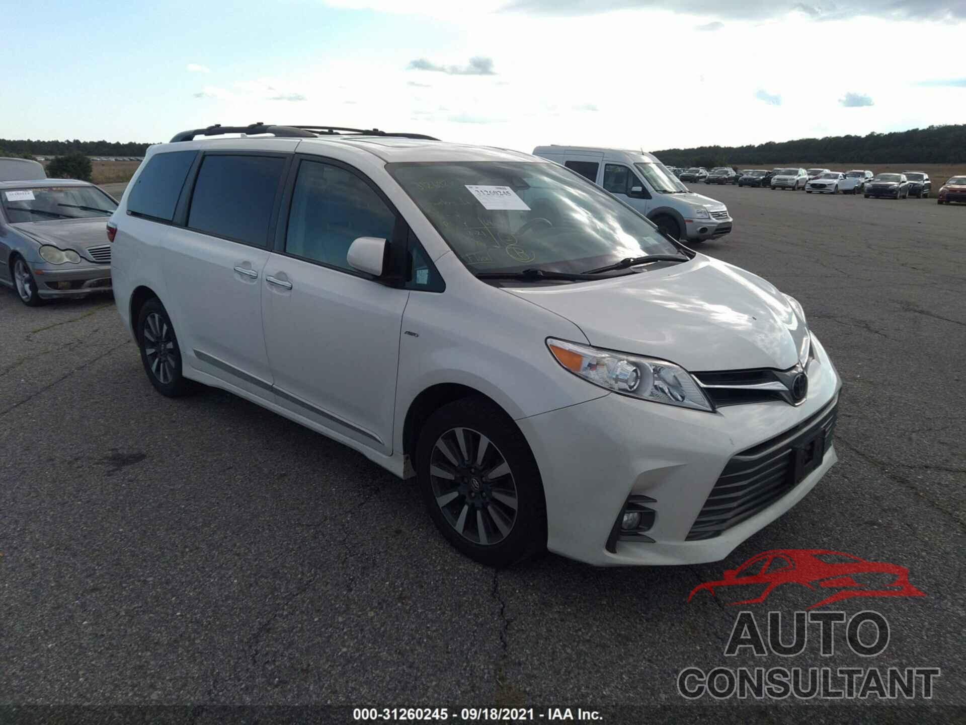 TOYOTA SIENNA 2018 - 5TDDZ3DC1JS200770