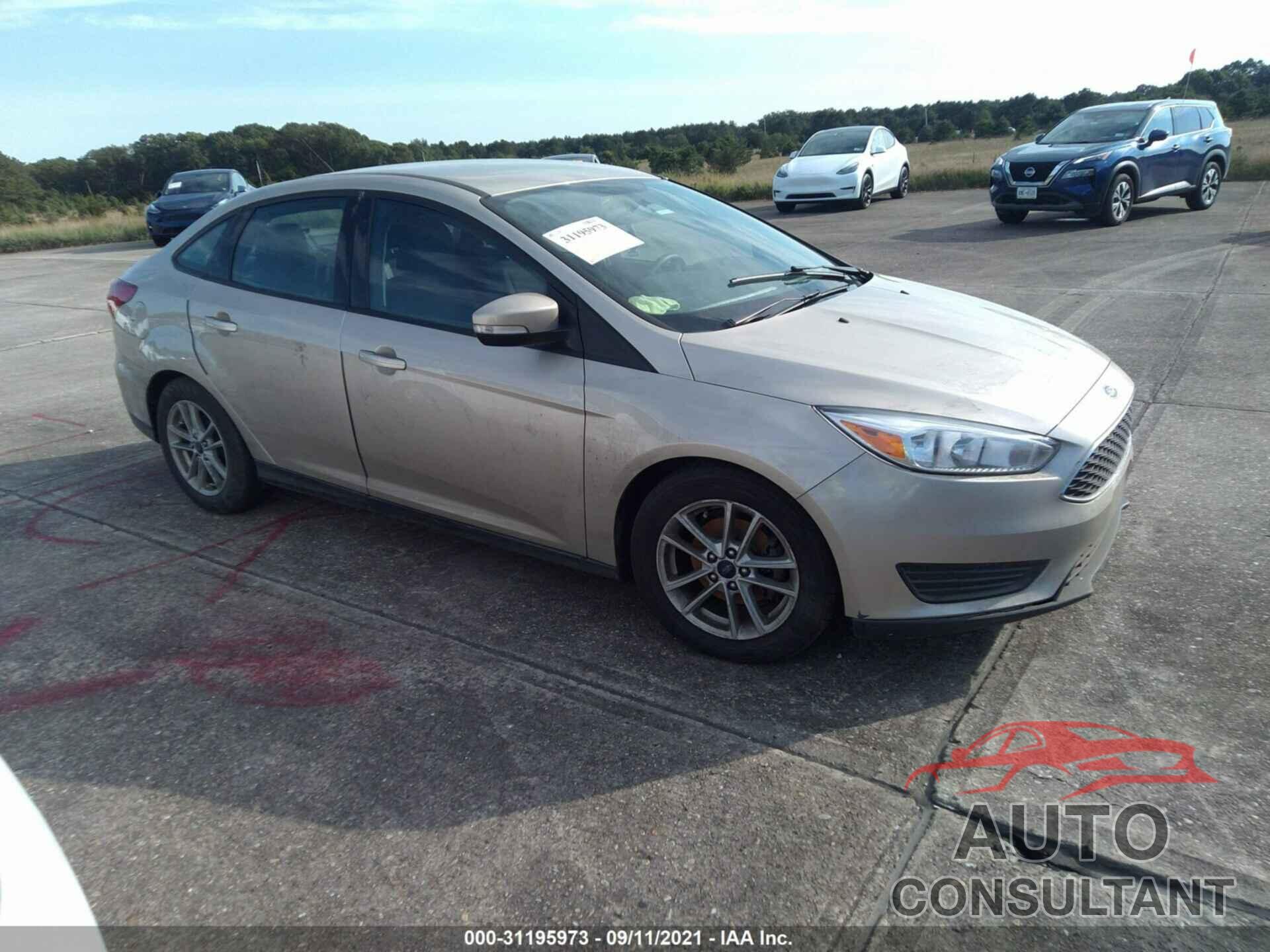 FORD FOCUS 2017 - 1FADP3F27HL317376