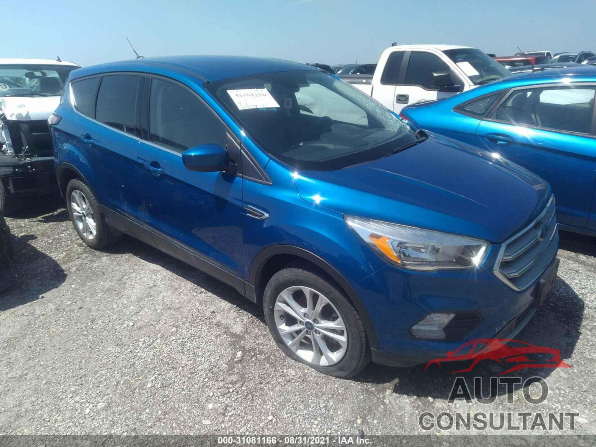 FORD ESCAPE 2017 - 1FMCU0GD3HUC55672
