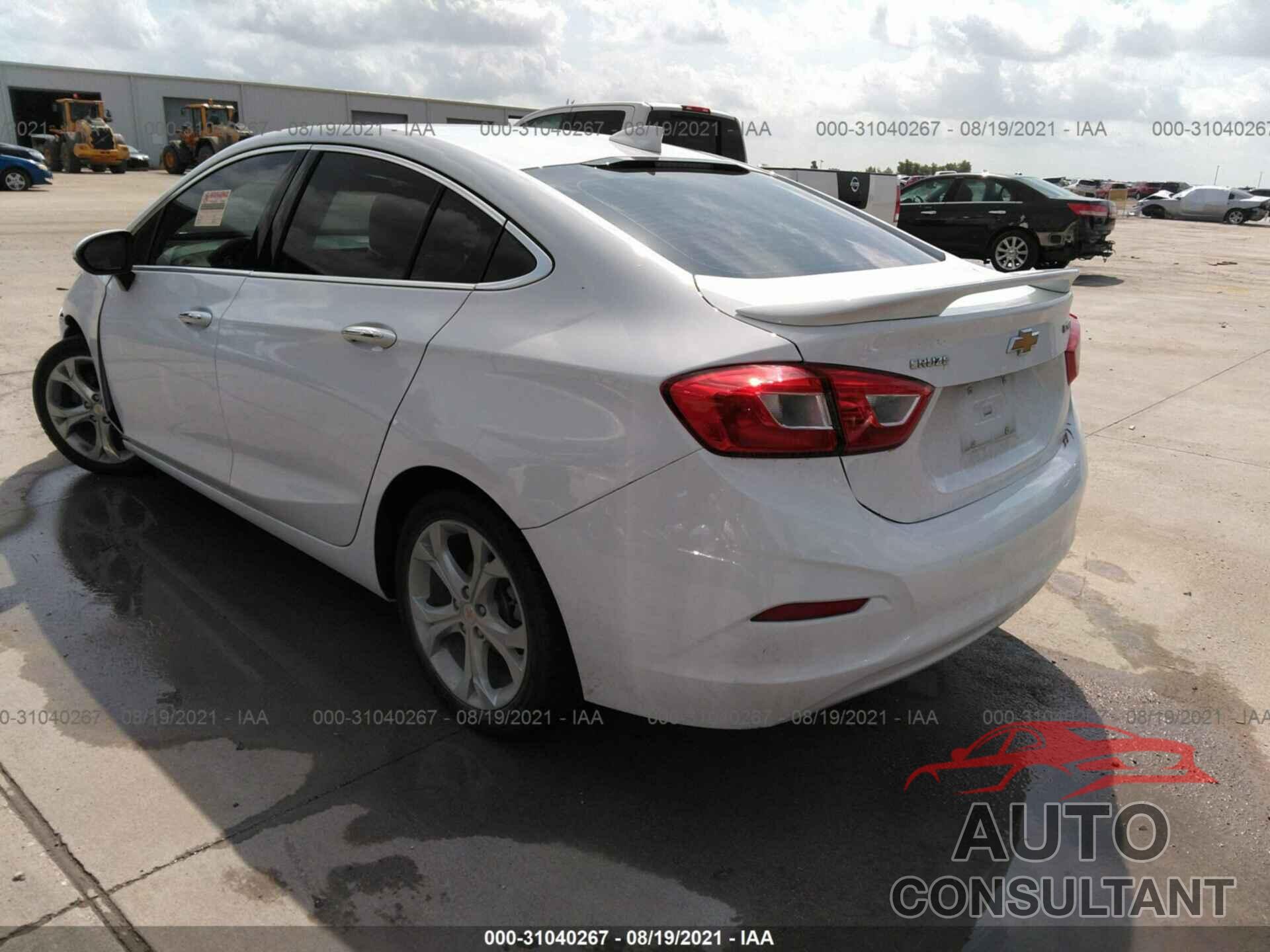 CHEVROLET CRUZE 2018 - 1G1BF5SM0J7106714