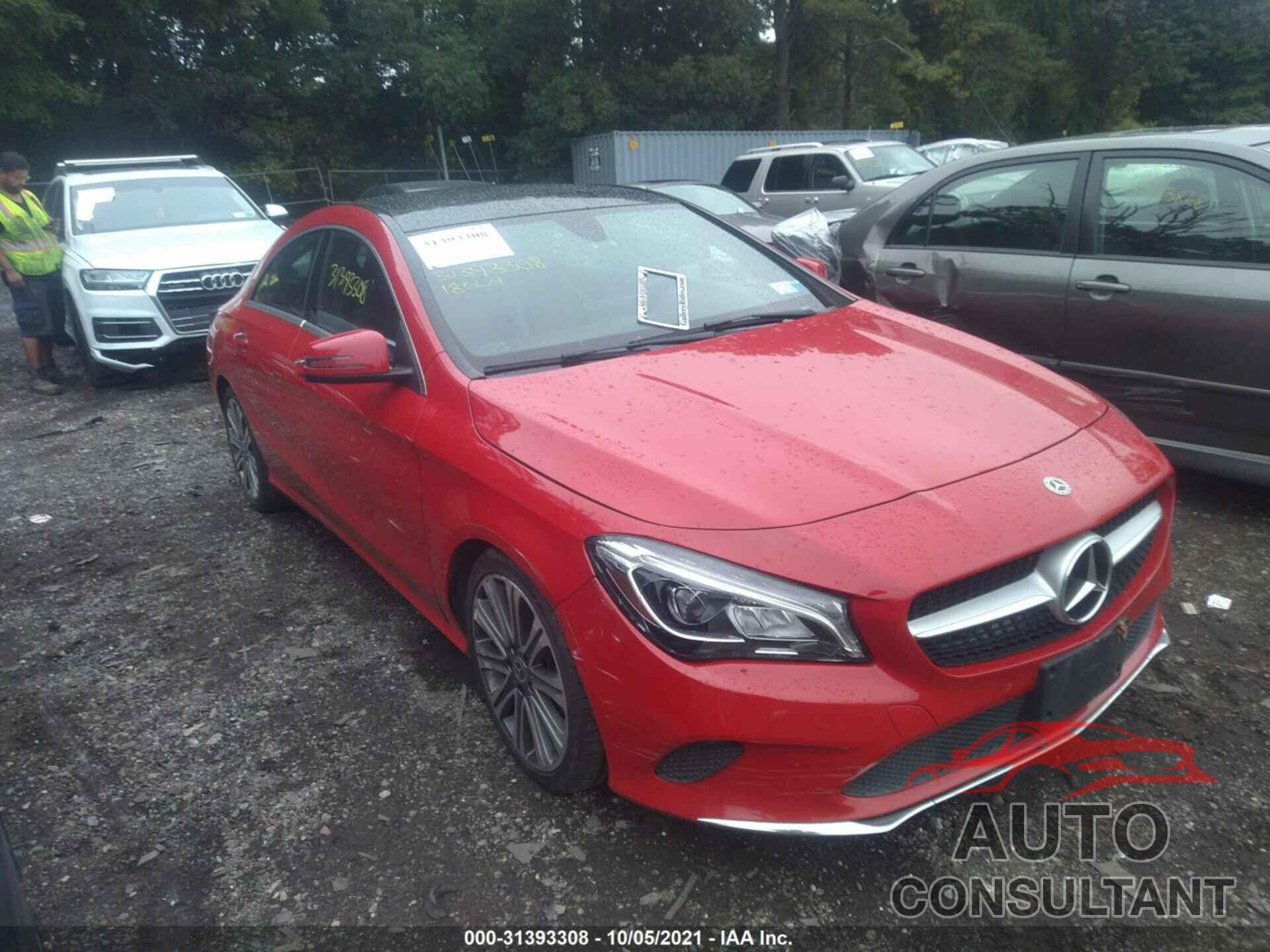 MERCEDES-BENZ CLA 2018 - WDDSJ4GB7JN518752