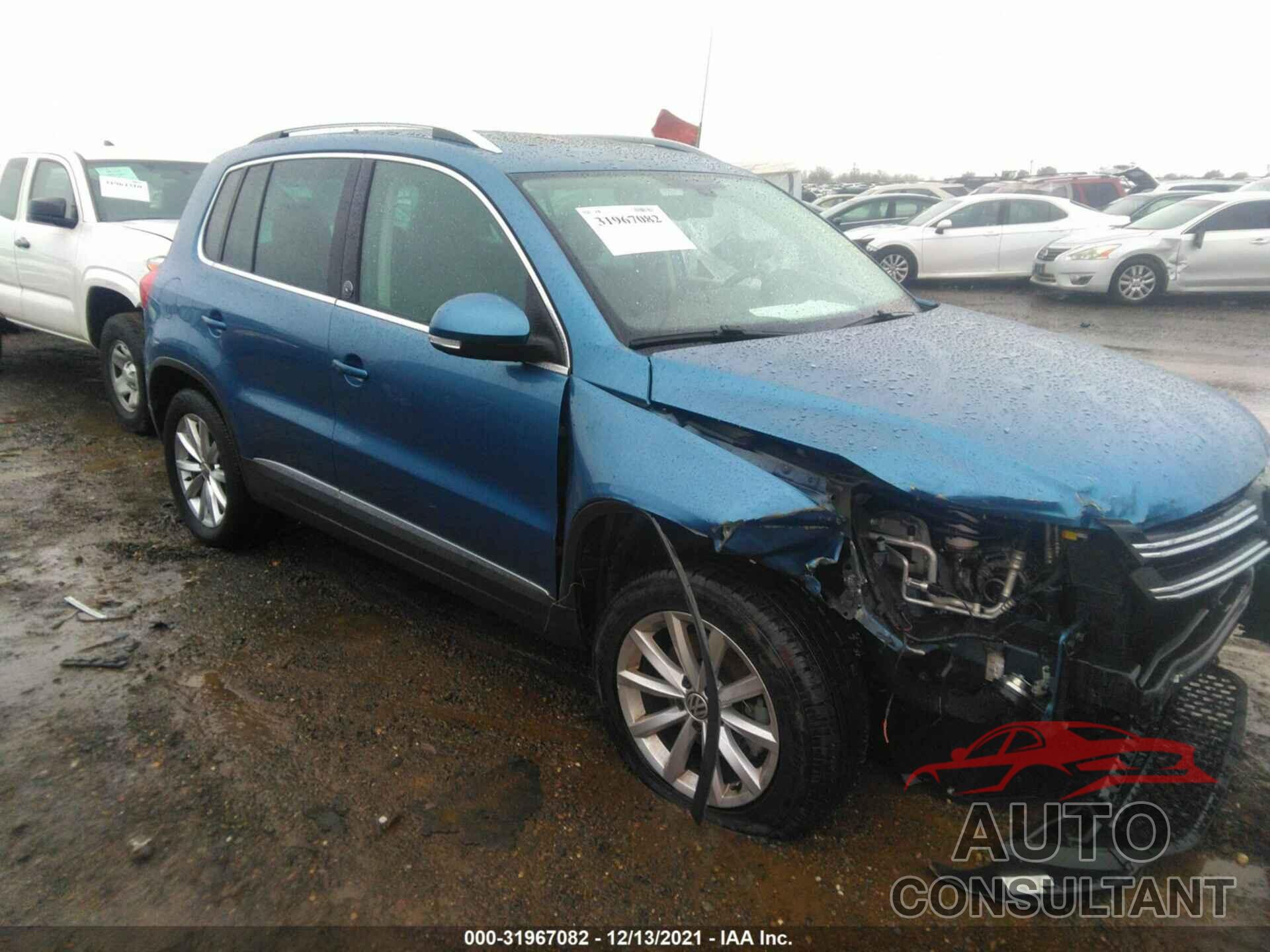 VOLKSWAGEN TIGUAN 2017 - WVGRV7AX4HK018154