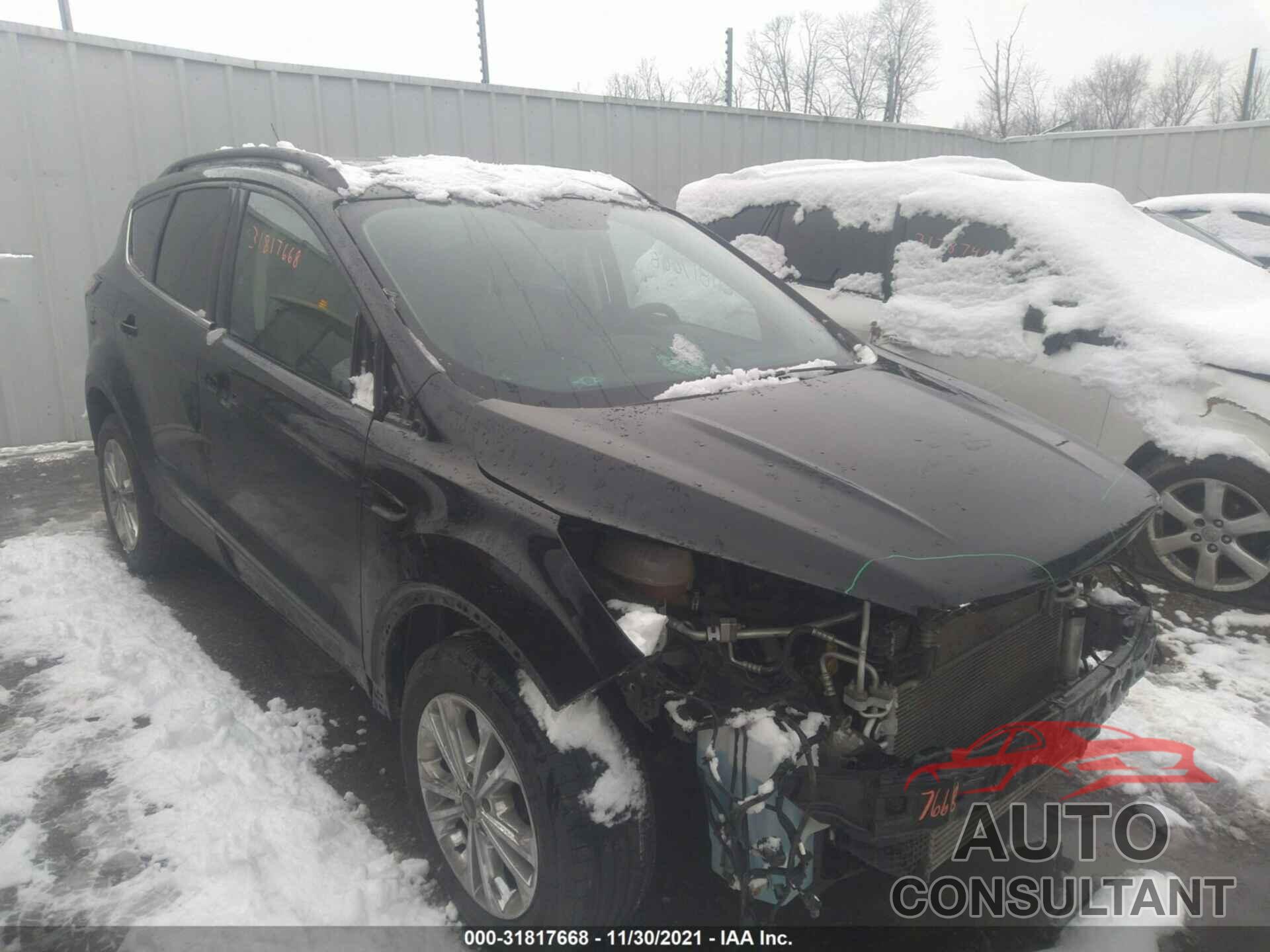 FORD ESCAPE 2017 - 1FMCU9G93HUC77851