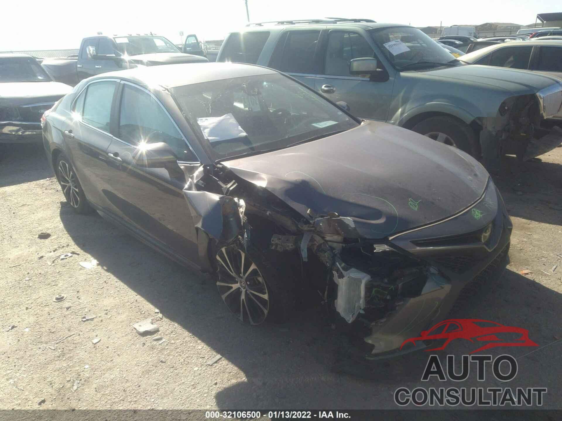 TOYOTA CAMRY 2020 - 4T1G11AK0LU872947