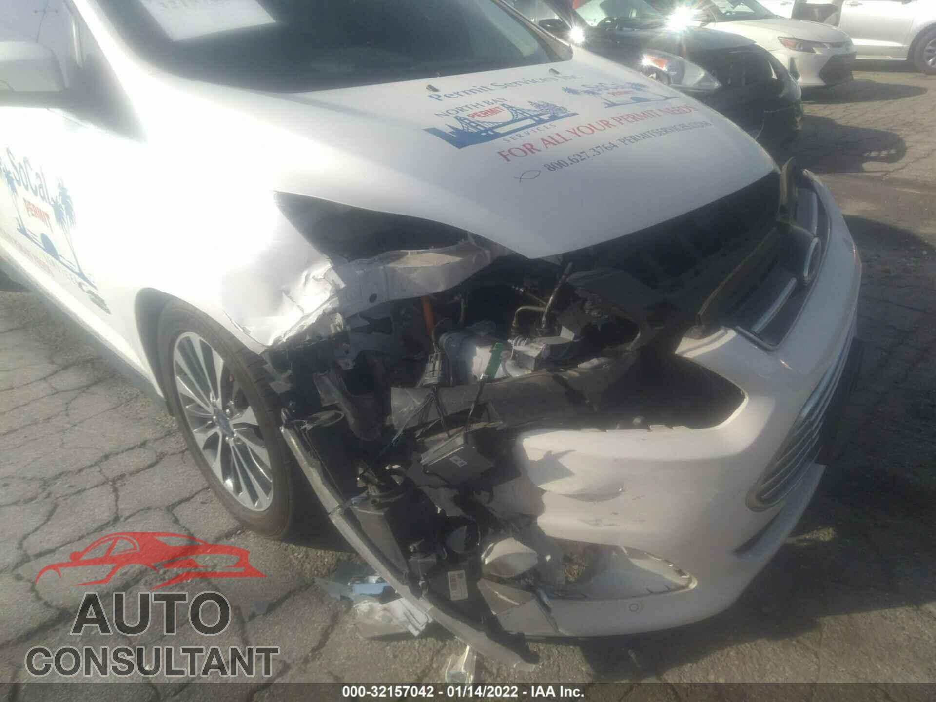 FORD C-MAX ENERGI 2017 - 1FADP5FU3HL106060
