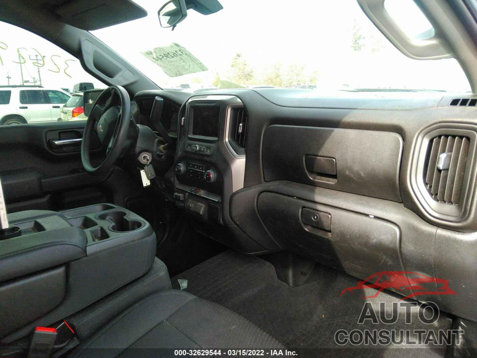CHEVROLET SILVERADO 1500 2020 - 1GCUYBEF0LZ144831