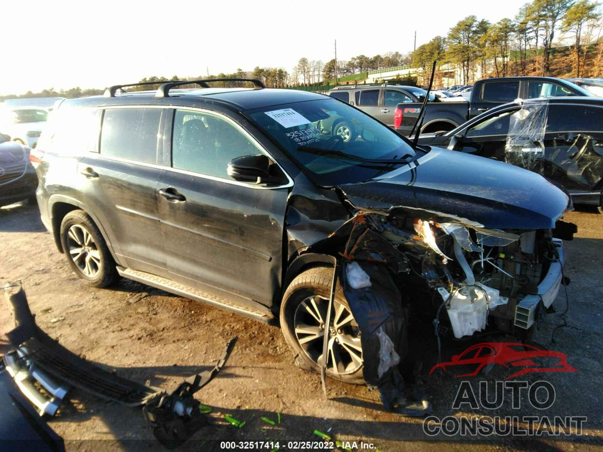 TOYOTA HIGHLANDER 2018 - 5TDBZRFH0JS816432