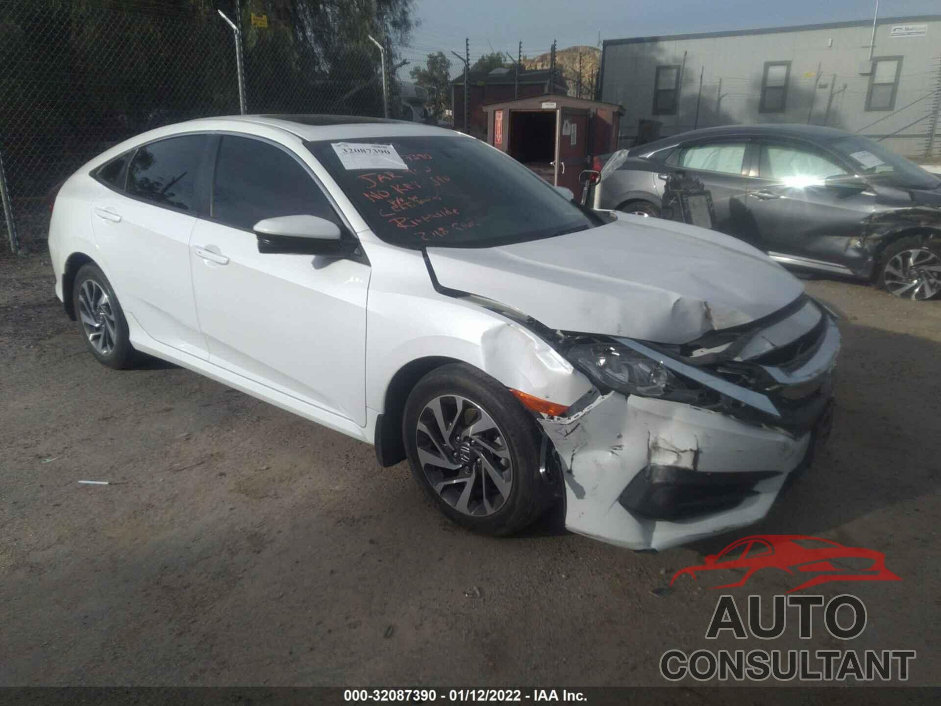 HONDA CIVIC SEDAN 2018 - 2HGFC2F74JH502574