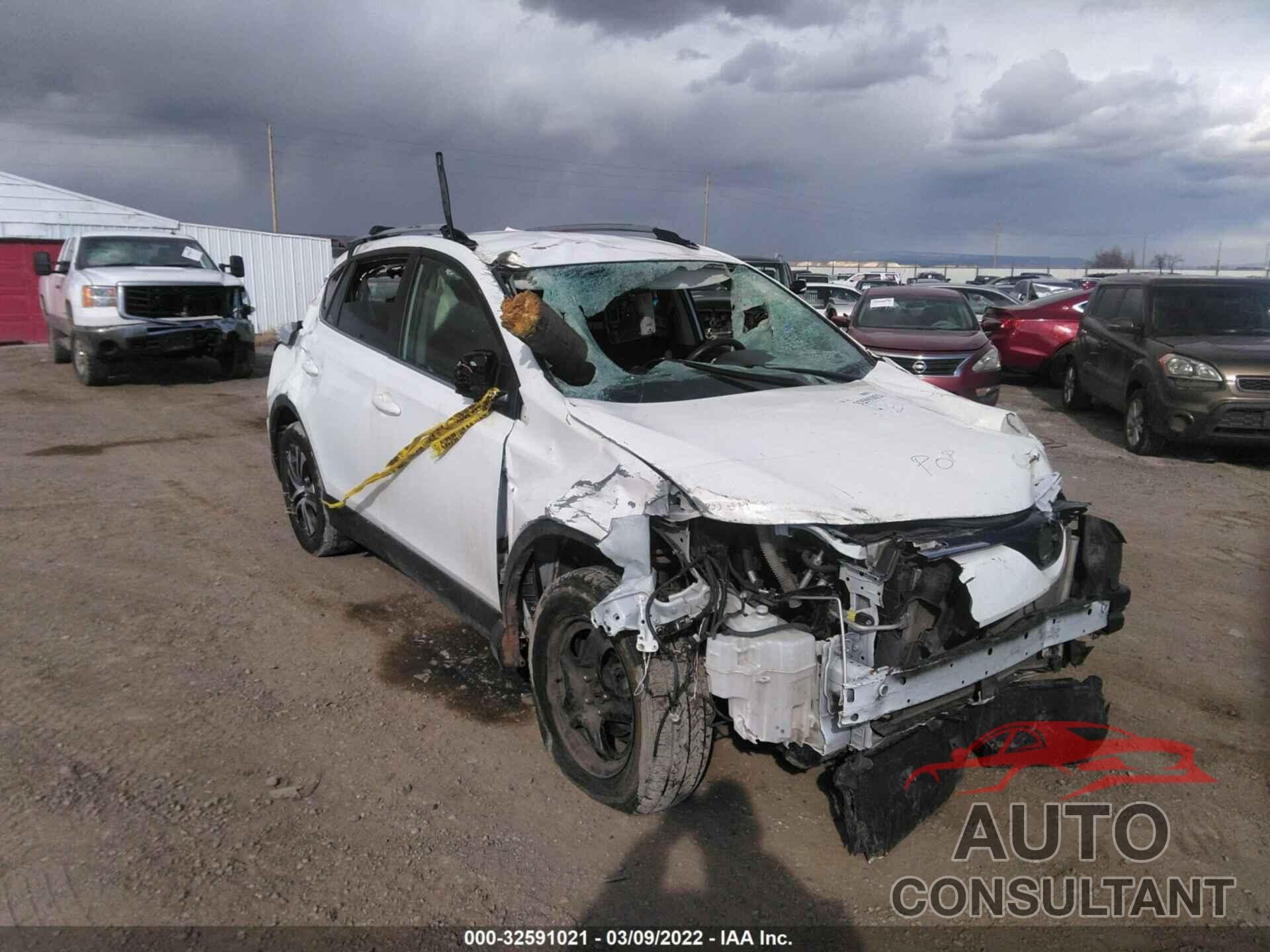 TOYOTA RAV4 2017 - JTMBFREV2HJ111705
