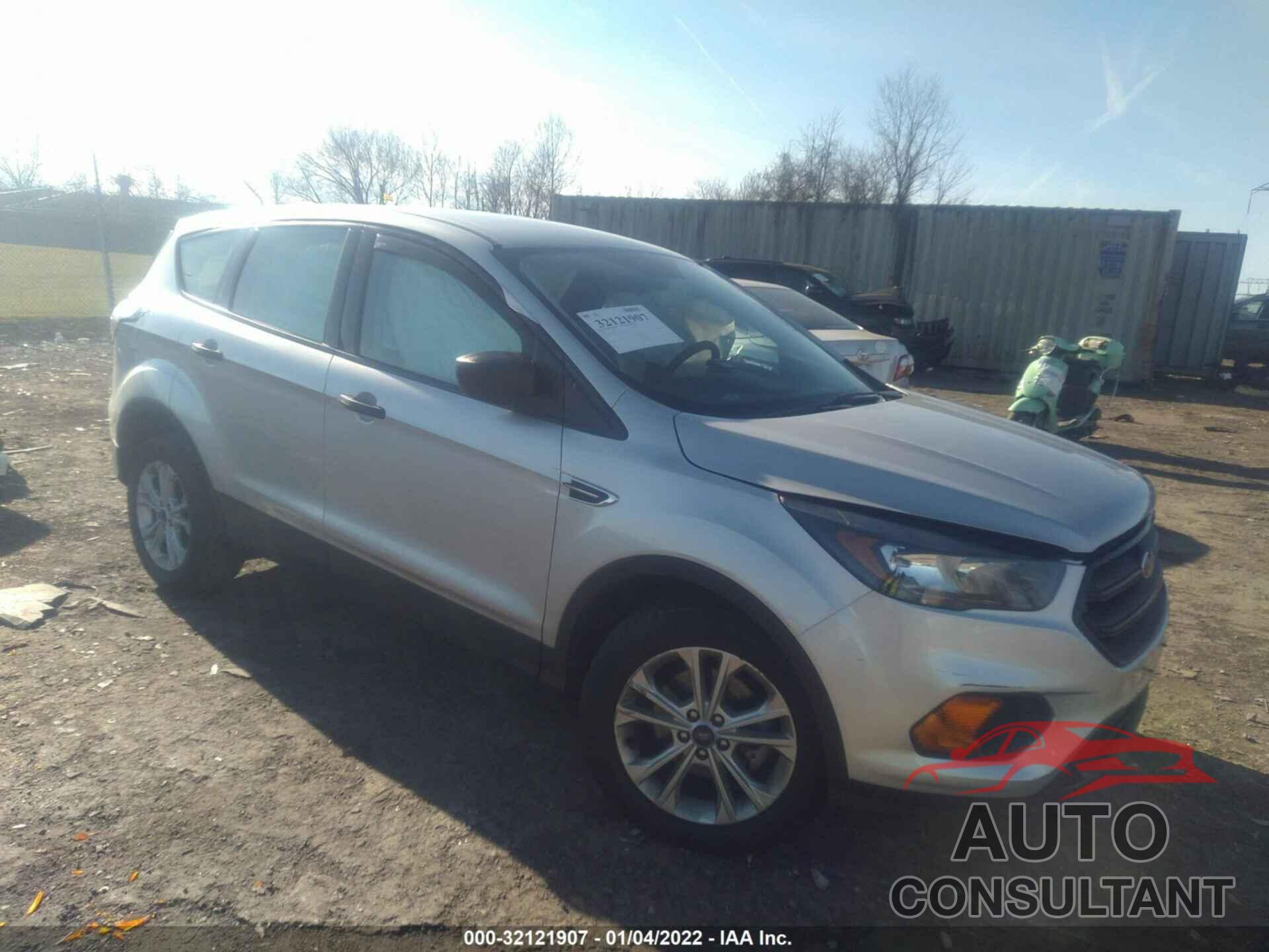 FORD ESCAPE 2018 - 1FMCU0F78JUC44670