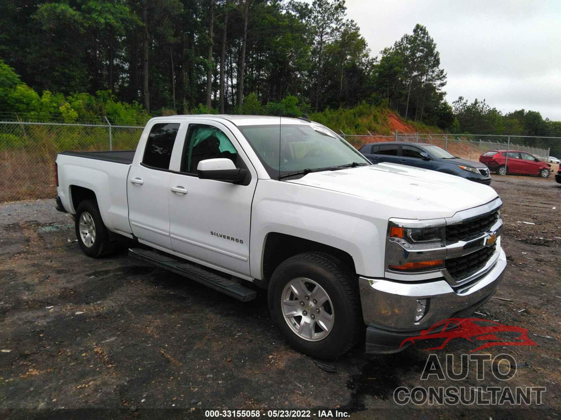 CHEVROLET SILVERADO 1500 2018 - 1GCRCREC4JZ370600