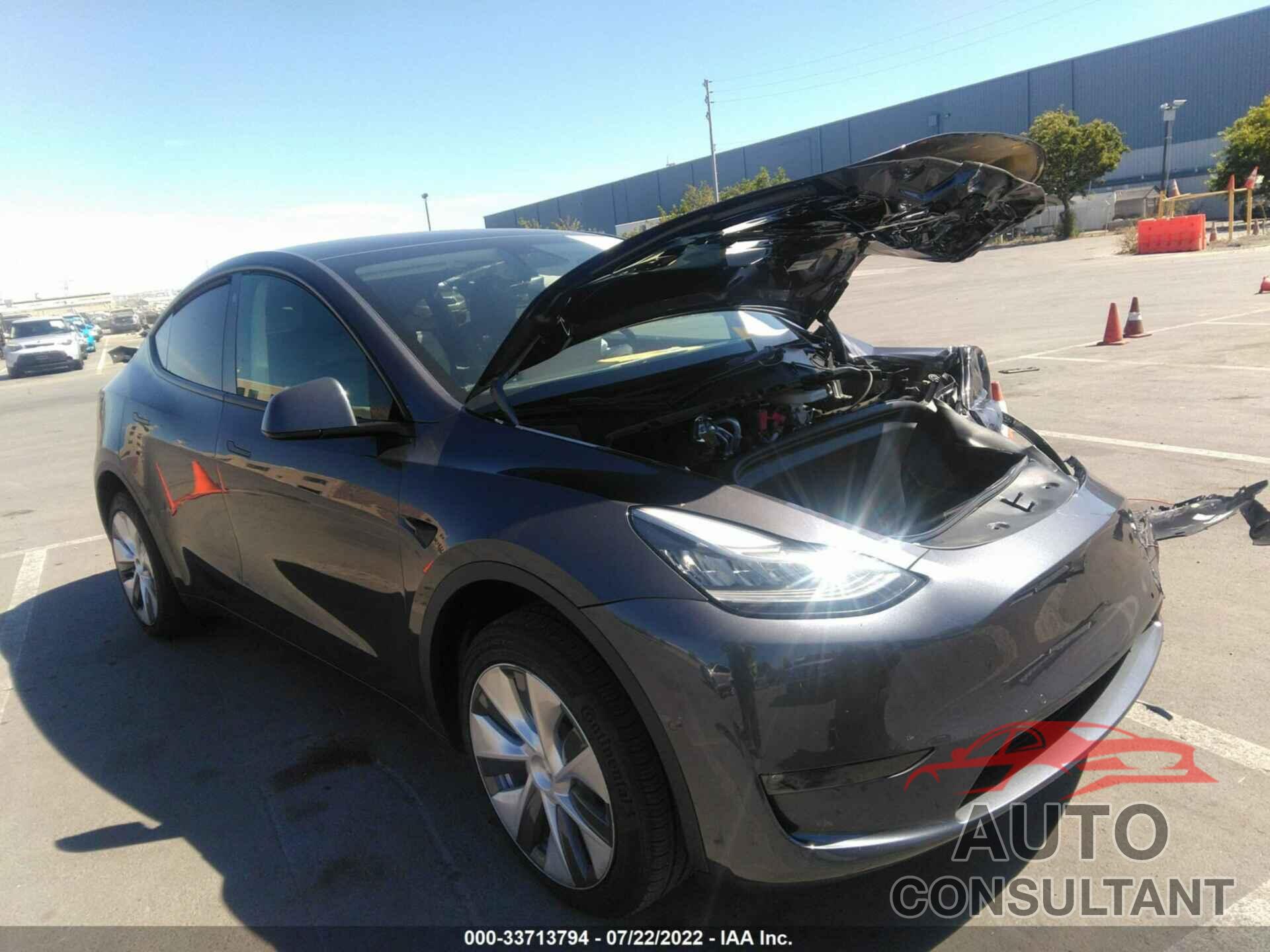 TESLA MODEL Y 2022 - 7SAYGDEE6NF401865