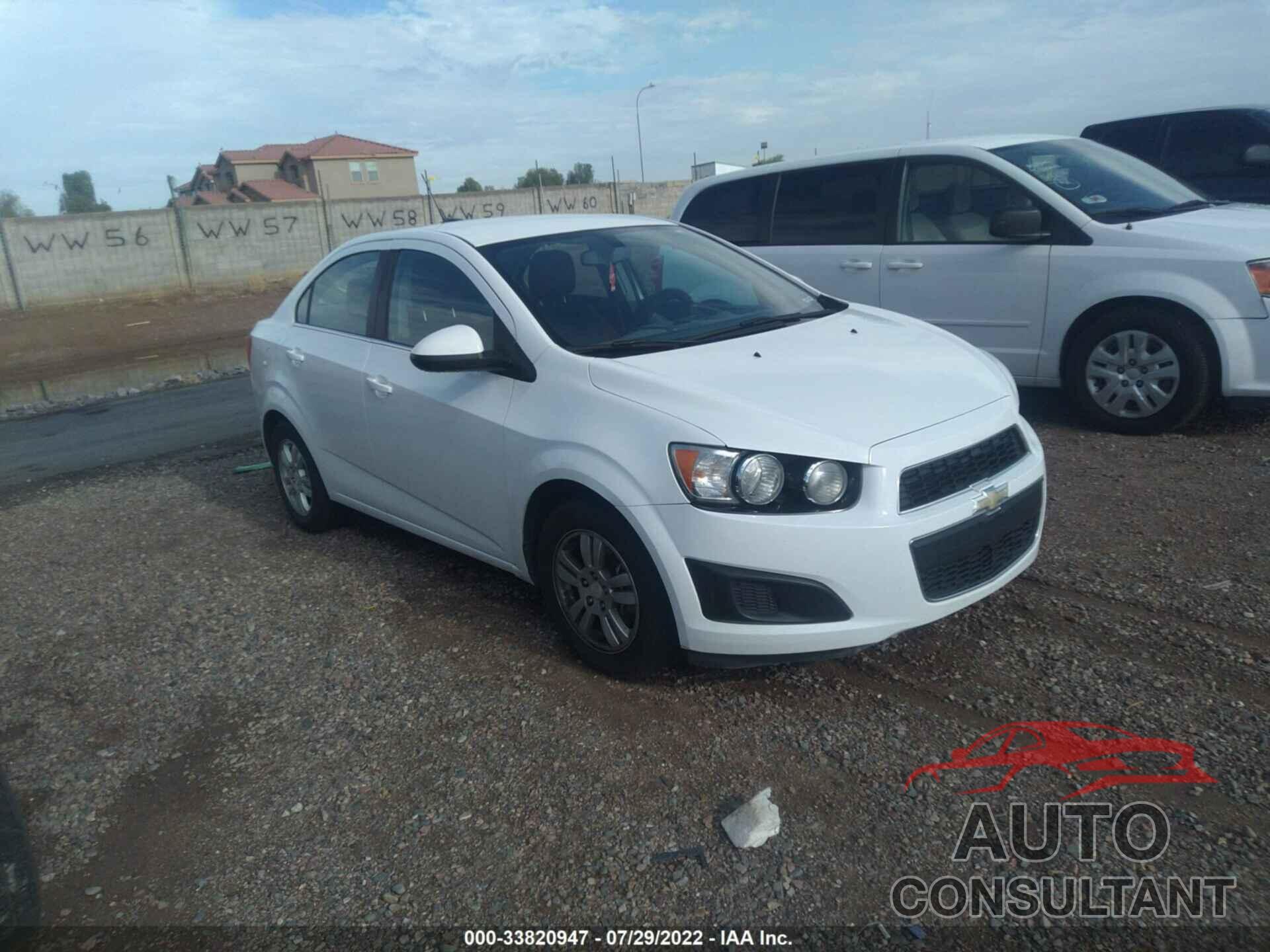 CHEVROLET SONIC 2016 - 1G1JC5SH2G4185658