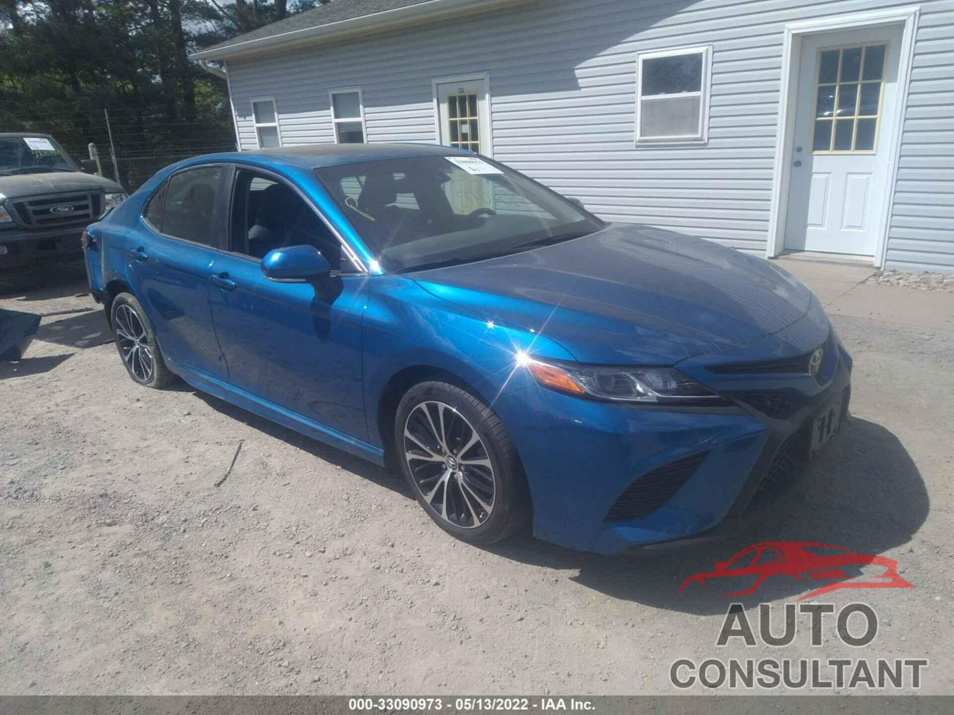 TOYOTA CAMRY 2018 - 4T1B11HK3JU078019
