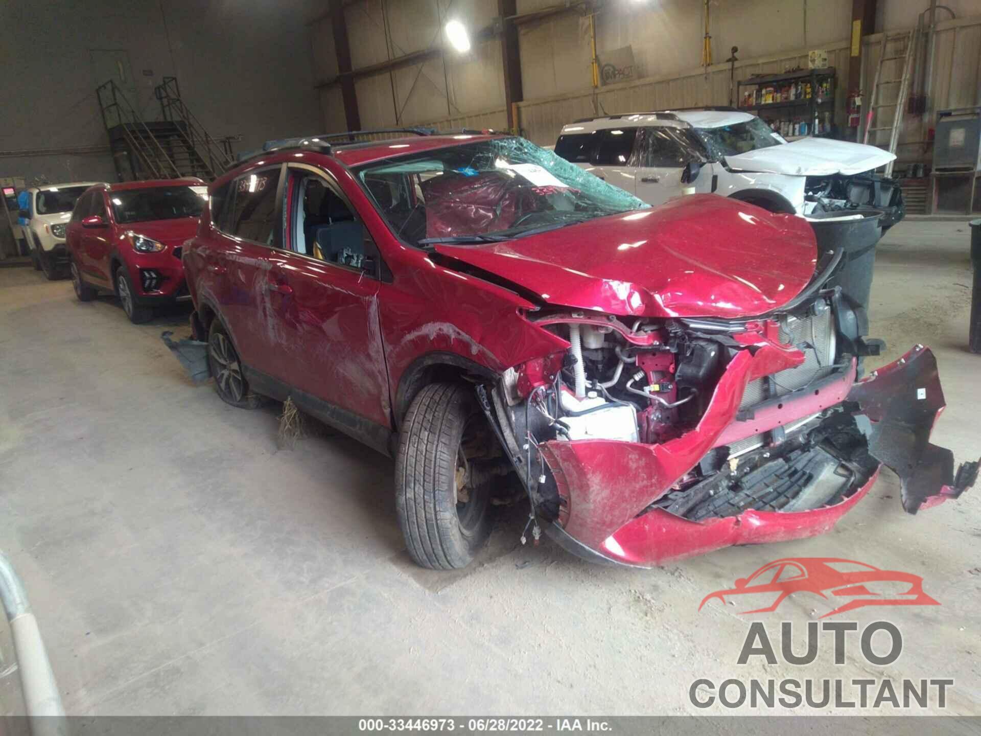 TOYOTA RAV4 2017 - JTMRFREV6HJ122169