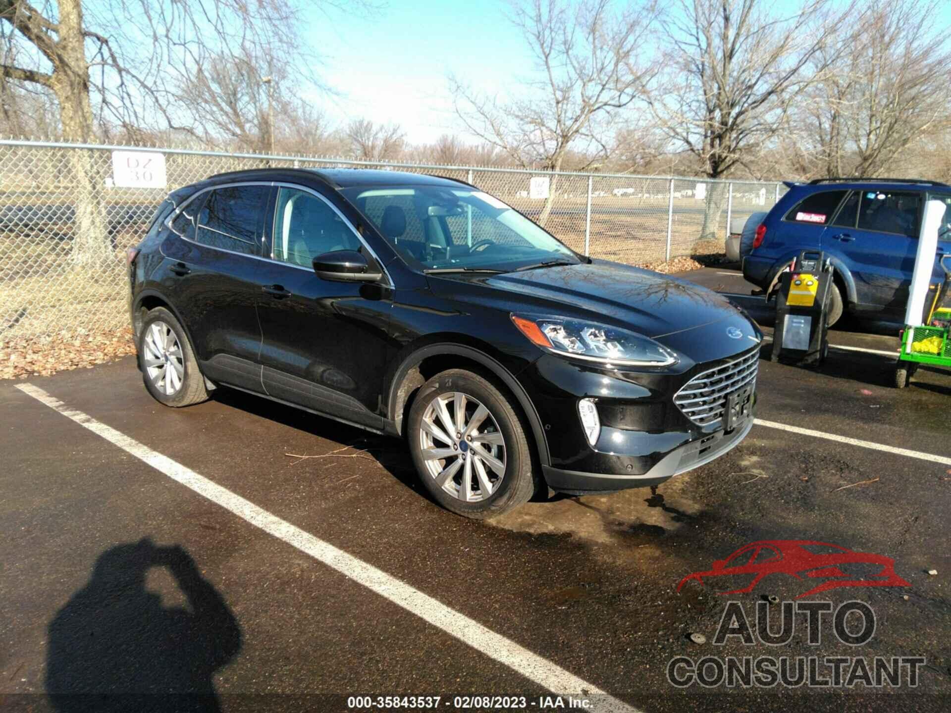 FORD ESCAPE 2021 - 1FMCU9J99MUA08921