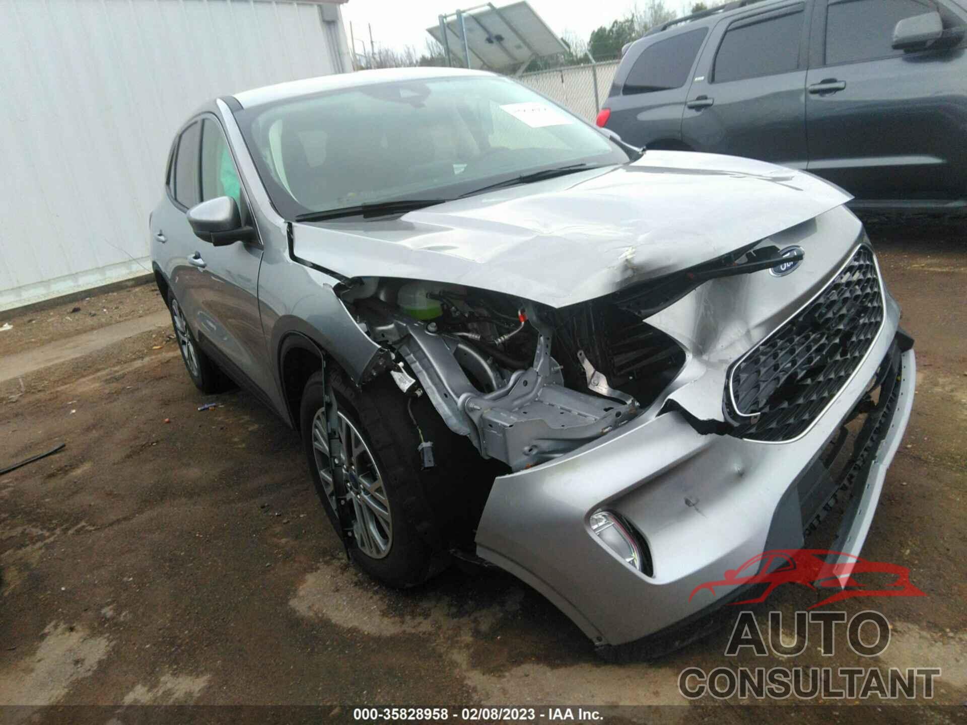 FORD ESCAPE 2022 - 1FMCU0H61NUB45750