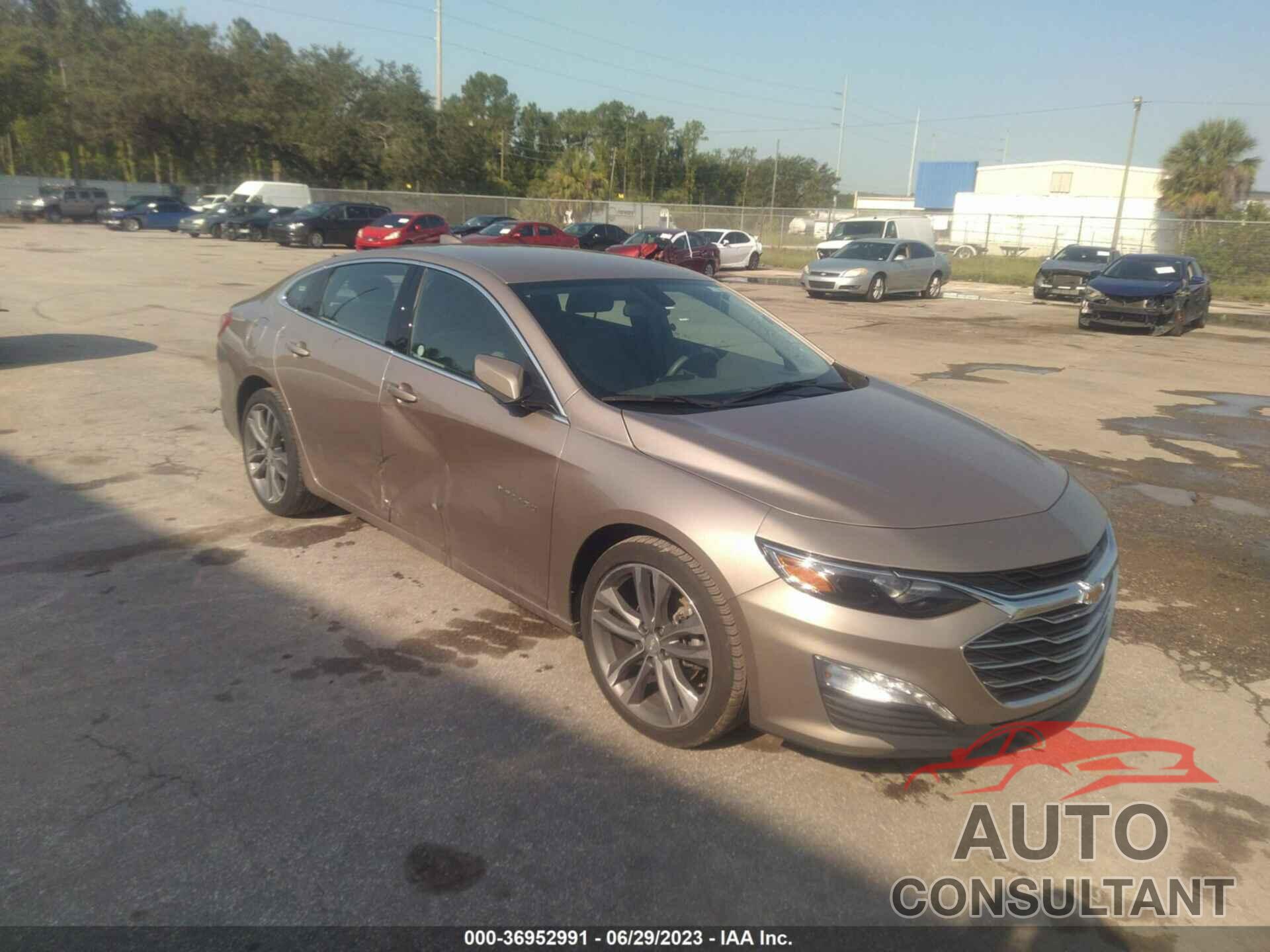 CHEVROLET MALIBU 2022 - 1G1ZD5ST5NF112290