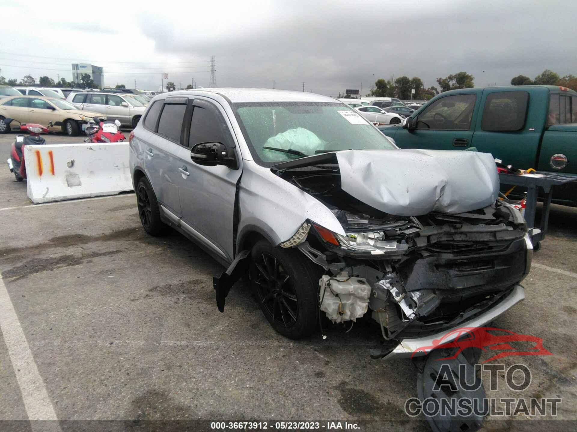 MITSUBISHI OUTLANDER 2017 - JA4AD3A33HZ007884