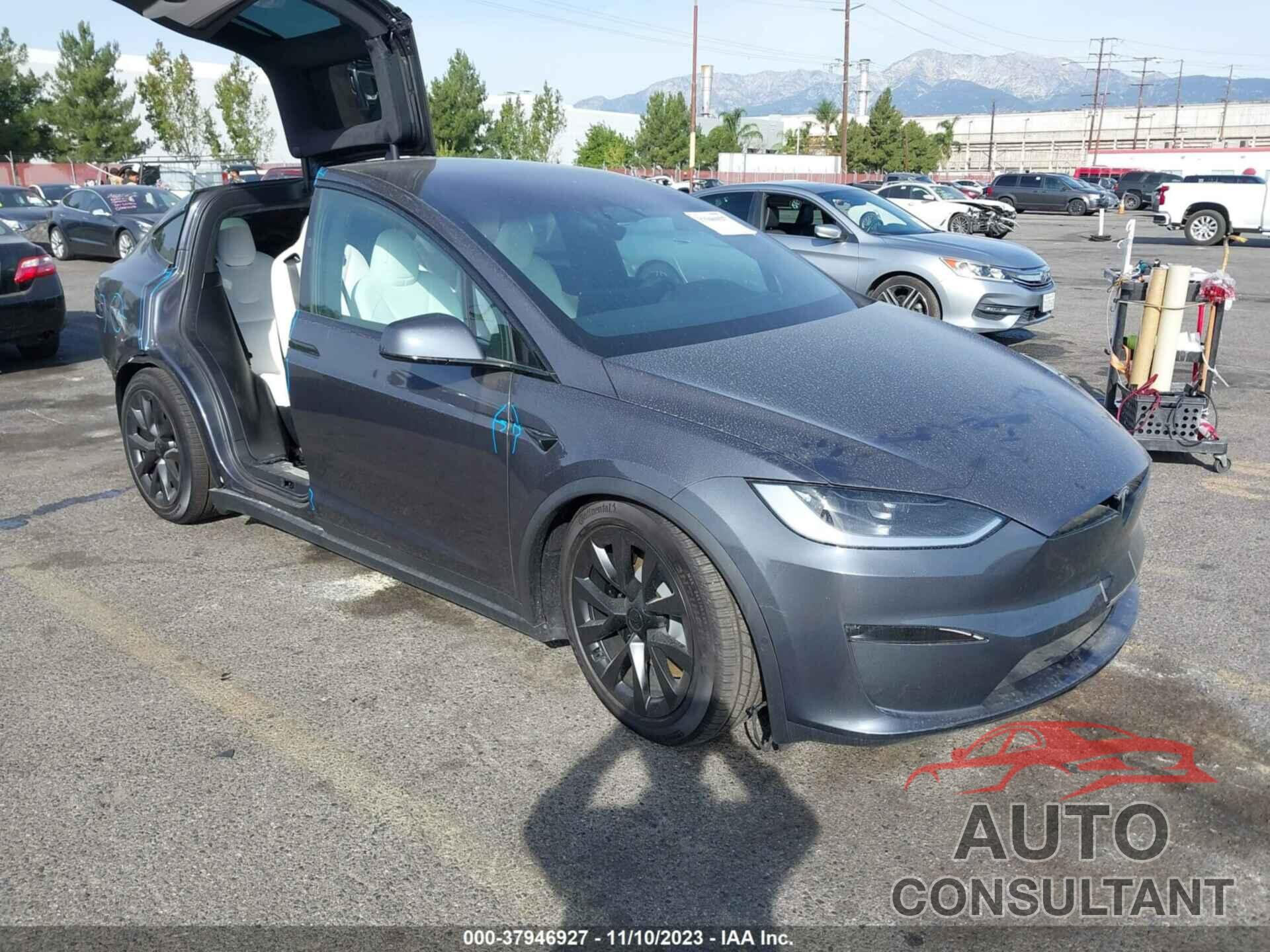 TESLA MODEL X 2023 - 7SAXCBE54PF413916