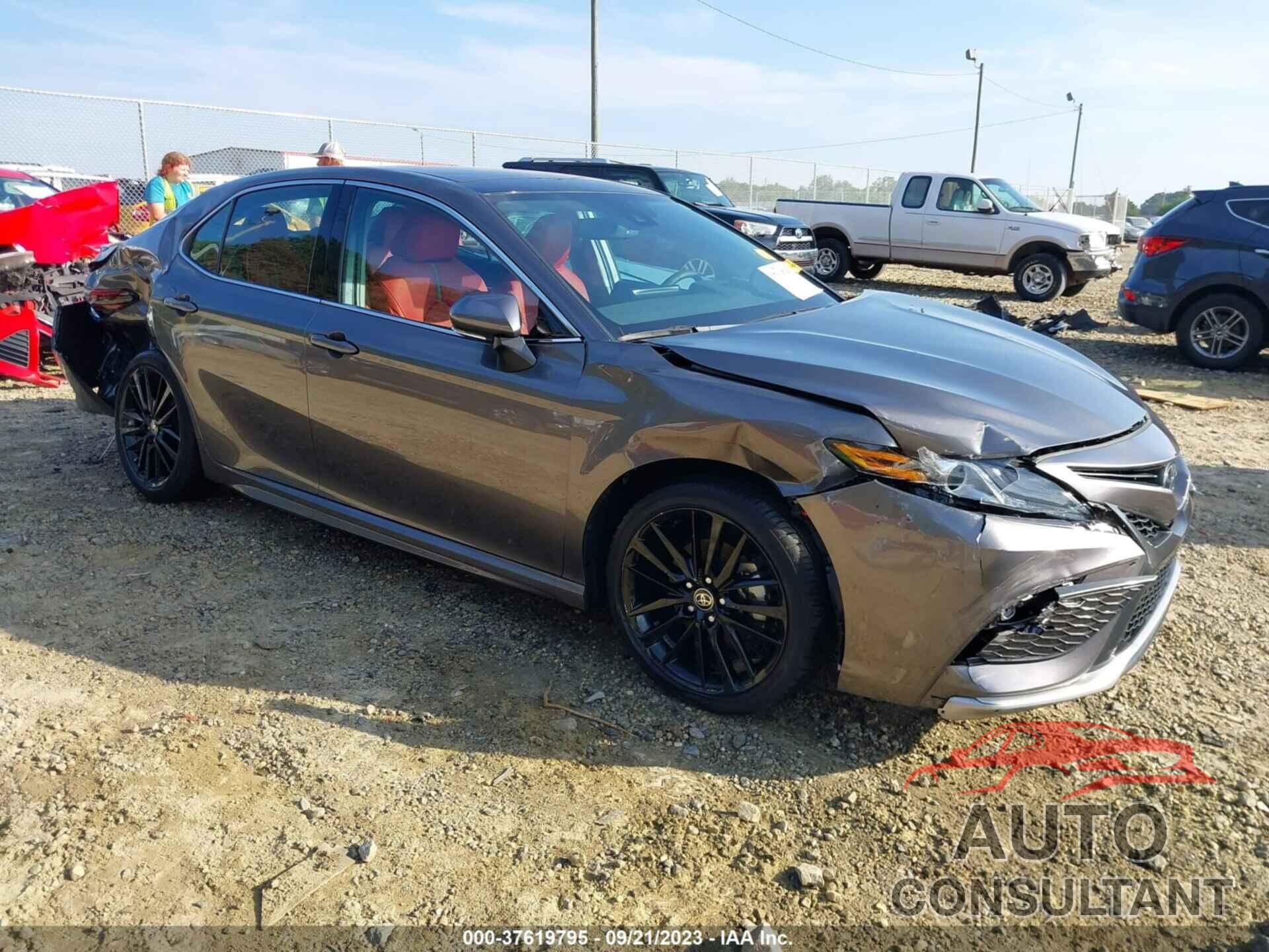 TOYOTA CAMRY 2021 - 4T1K61AK8MU566379
