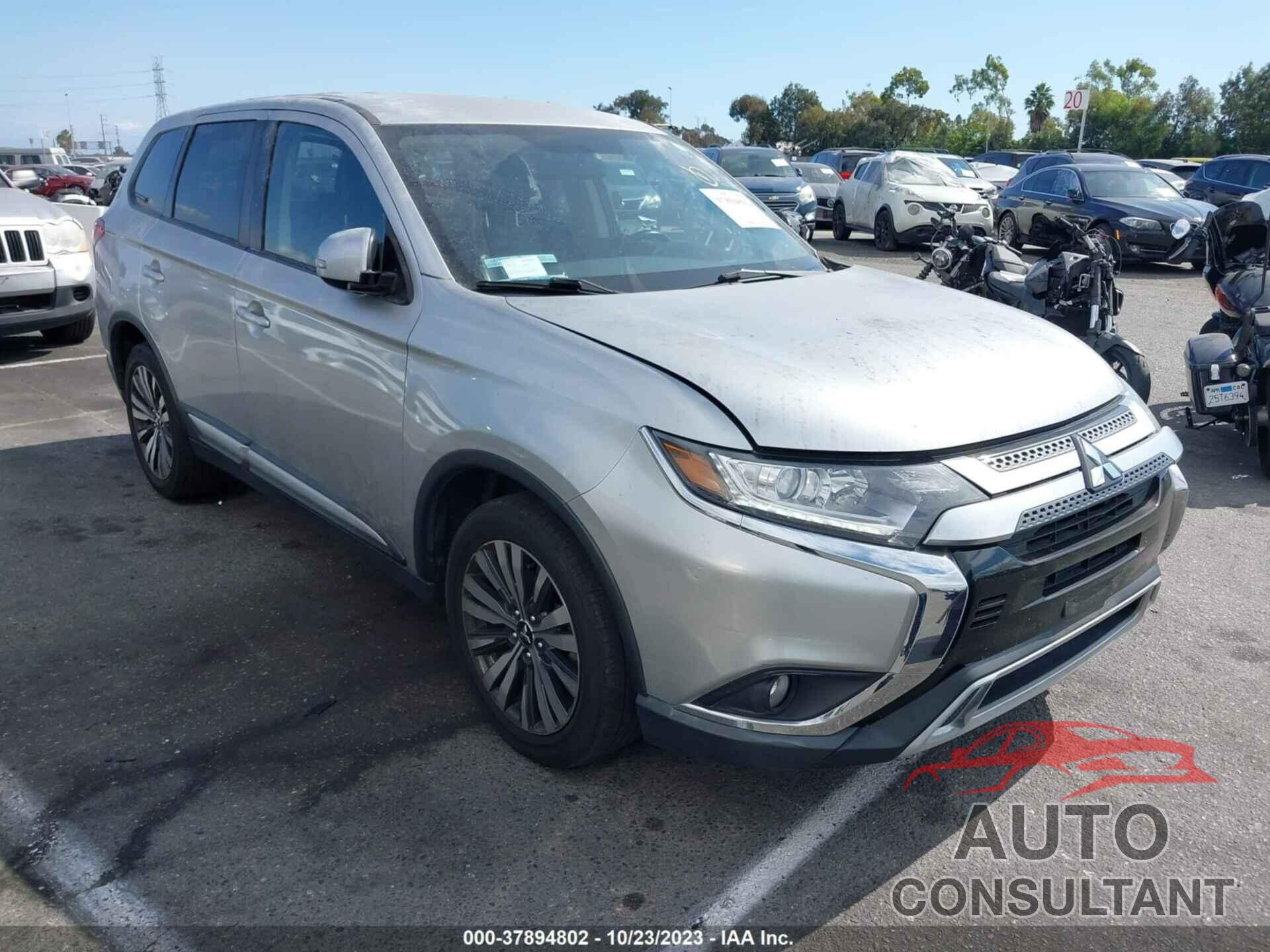 MITSUBISHI OUTLANDER 2019 - JA4AD3A33KZ052315