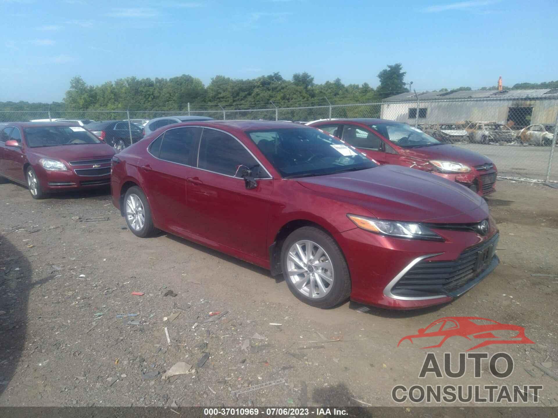 TOYOTA CAMRY 2021 - 4T1C11BK8MU028430