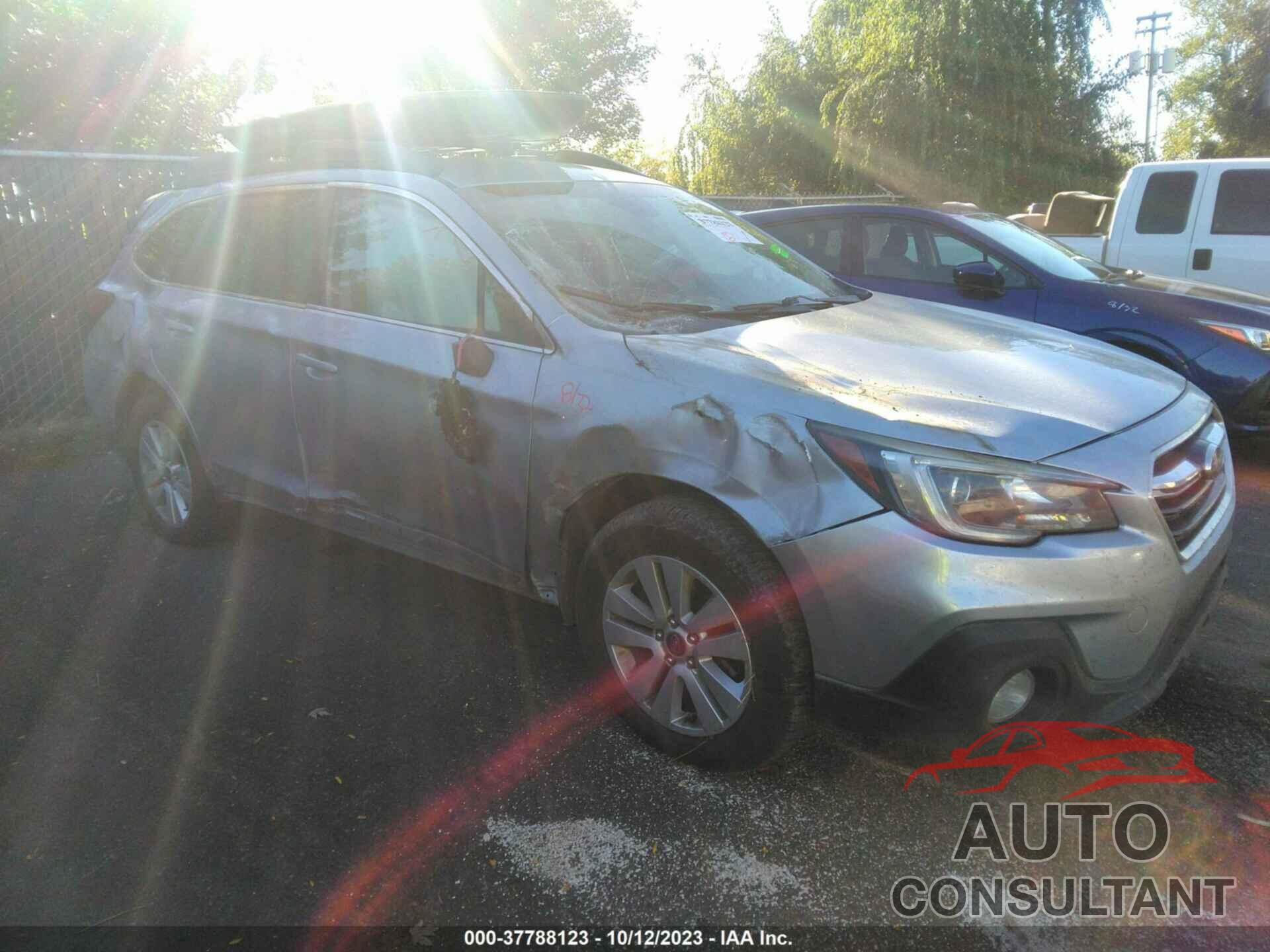 SUBARU OUTBACK 2018 - 4S4BSAFCXJ3350452