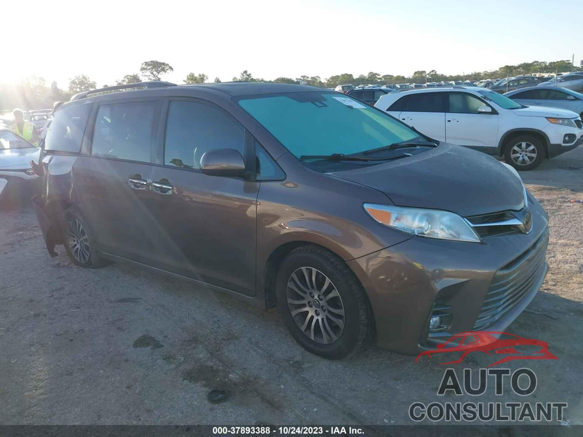 TOYOTA SIENNA 2019 - 5TDYZ3DC3KS972996