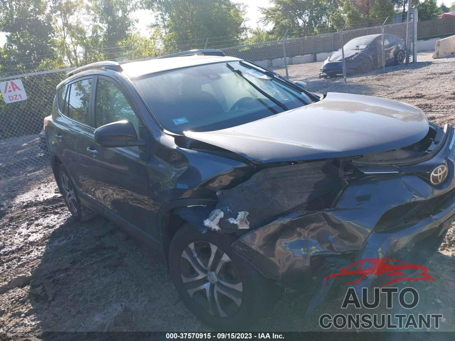 TOYOTA RAV4 2017 - JTMZFREV8HJ102571