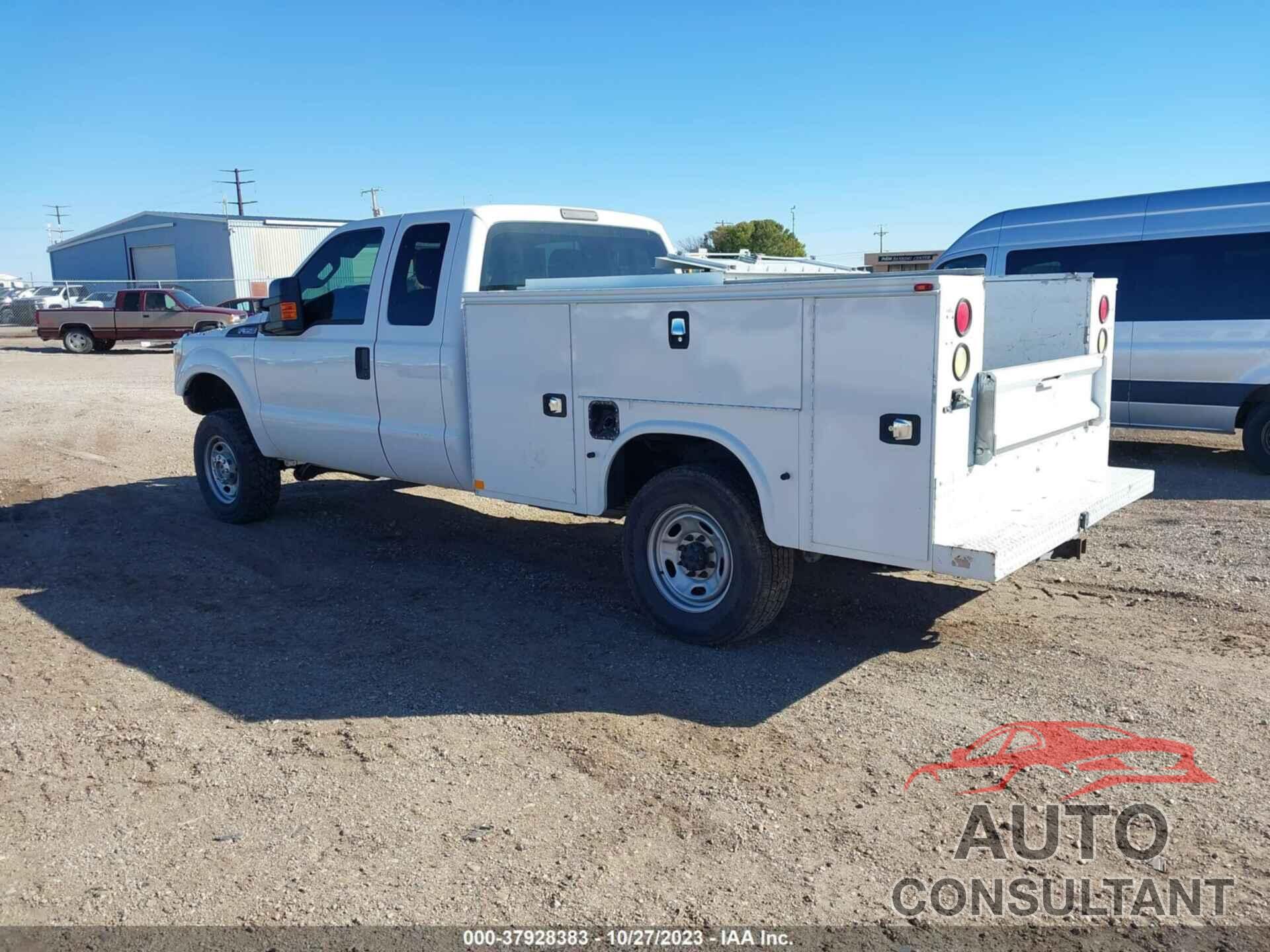 FORD F350 2016 - 1FD8X3B61GEA92357