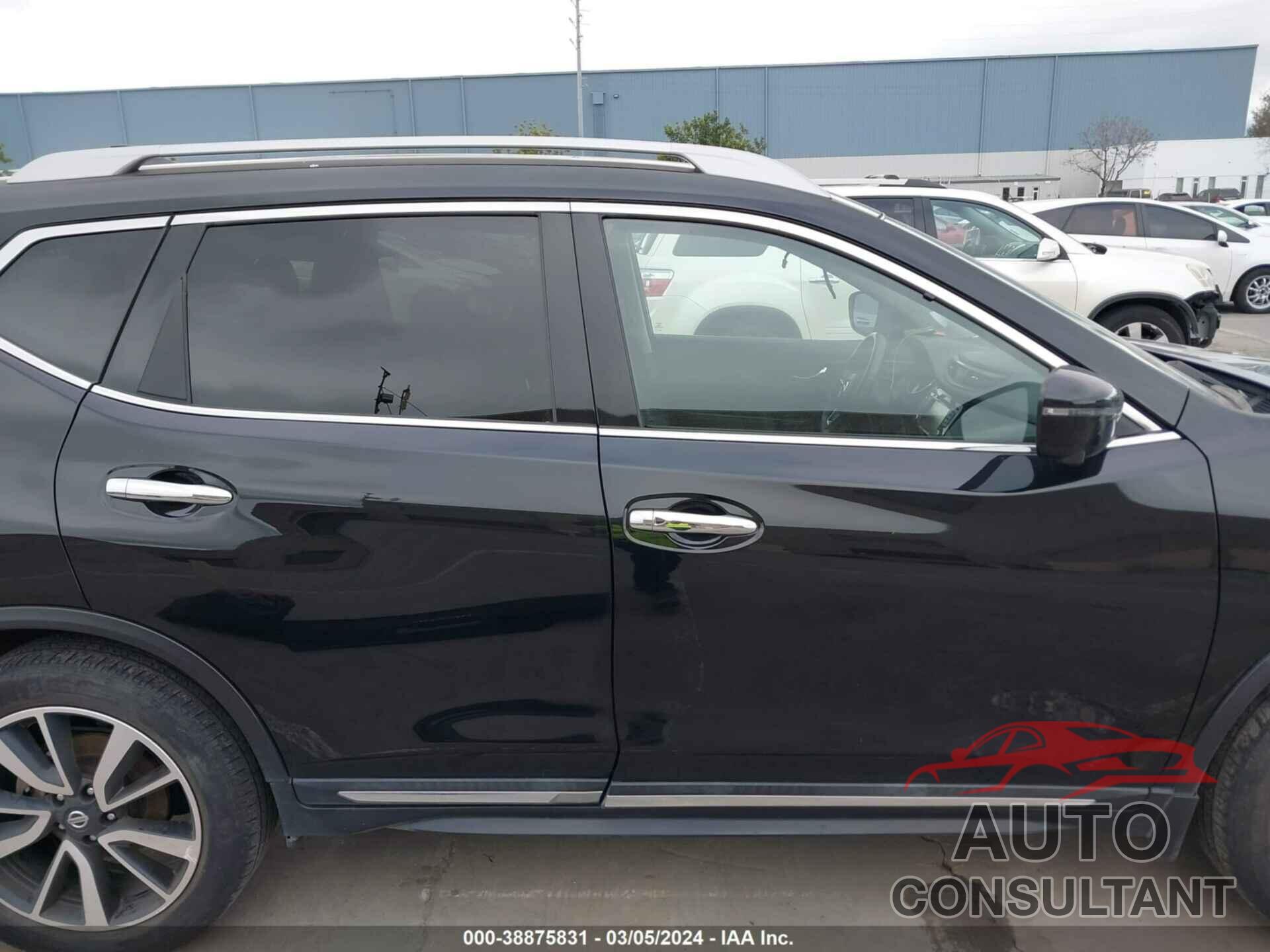 NISSAN ROGUE 2019 - 5N1AT2MT9KC726433