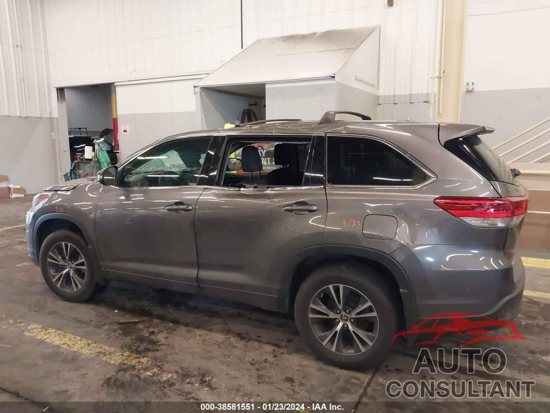 TOYOTA HIGHLANDER 2017 - 5TDBZRFH6HS471580