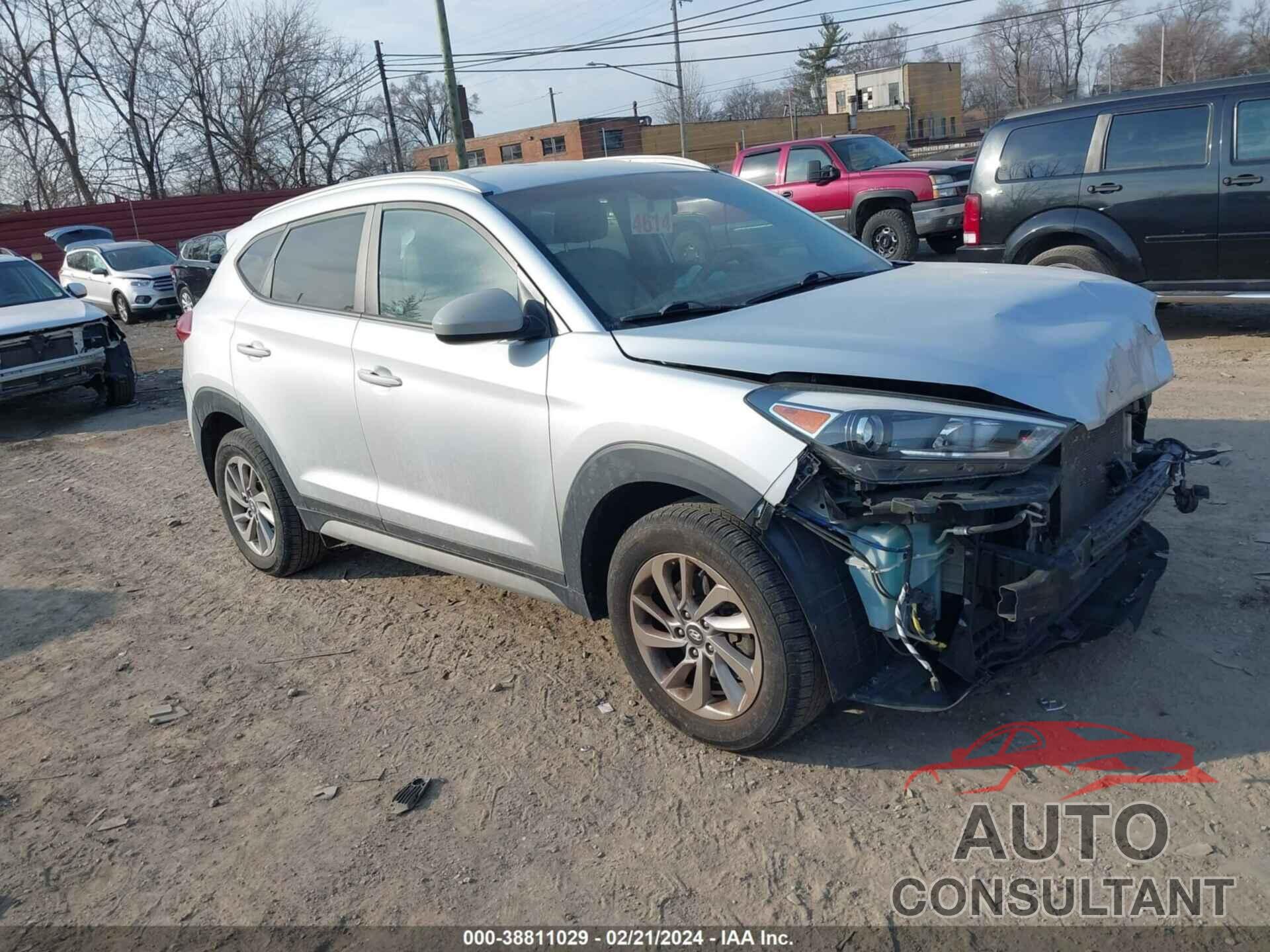 HYUNDAI TUCSON 2018 - KM8J3CA4XJU680333