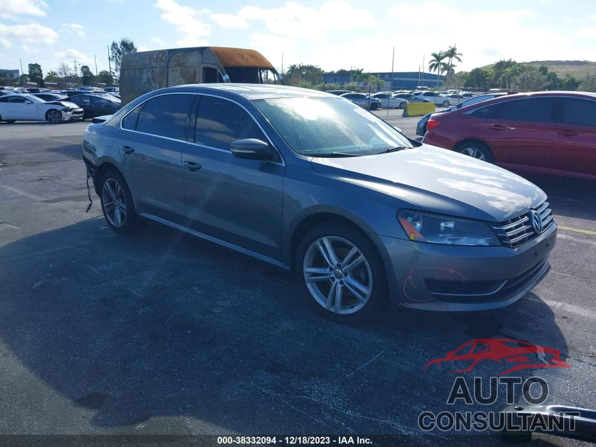 VOLKSWAGEN PASSAT 2015 - 1VWBV7A39FC094878