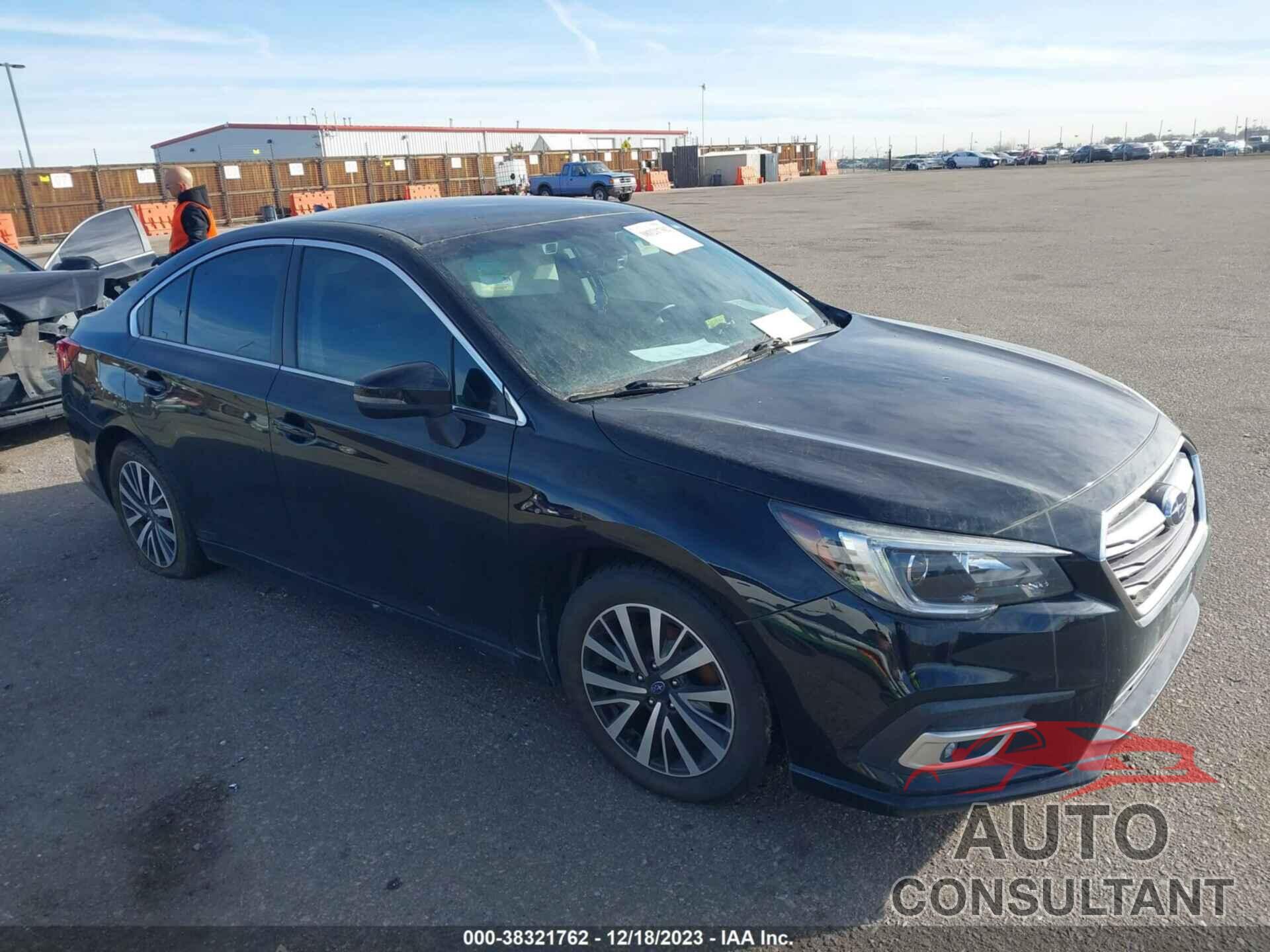 SUBARU LEGACY 2019 - 4S3BNAF65K3017079