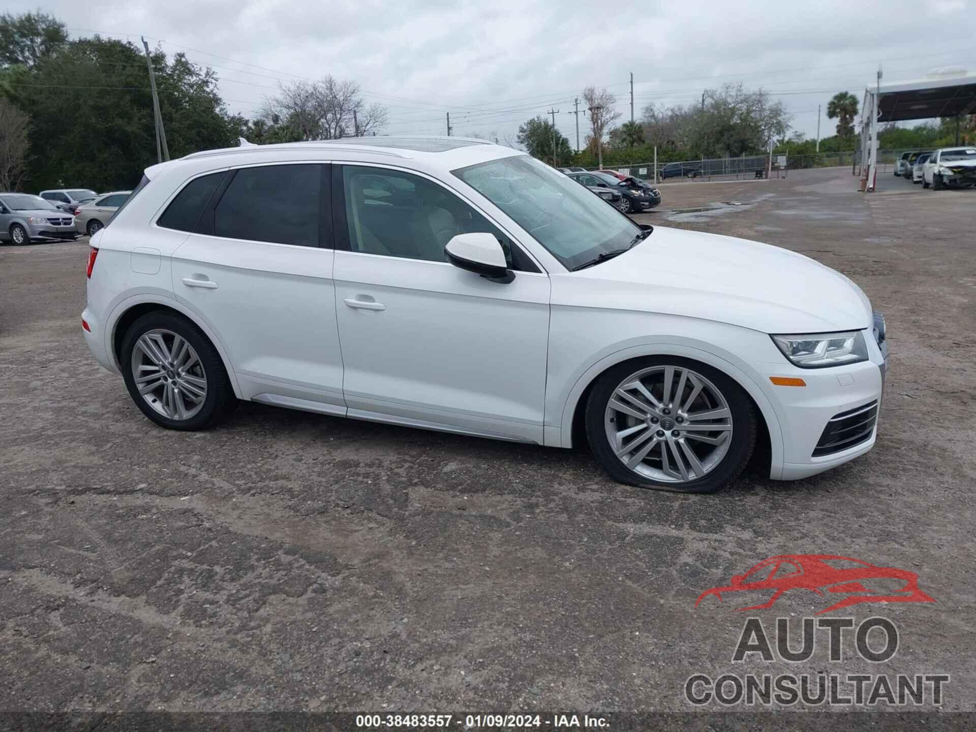 AUDI Q5 2018 - WA1BNAFY6J2013588