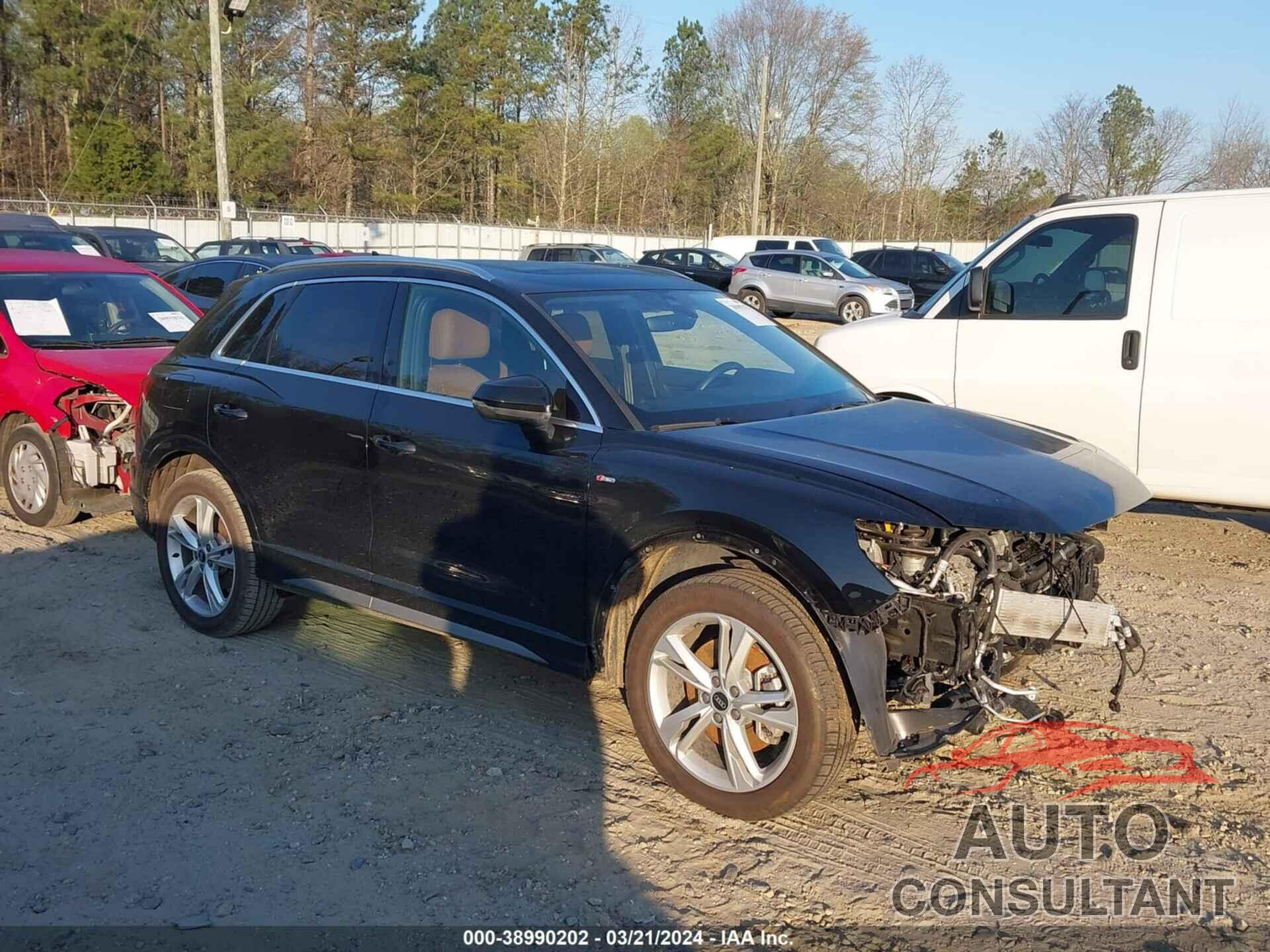 AUDI Q3 2021 - WA1DECF36M1054354