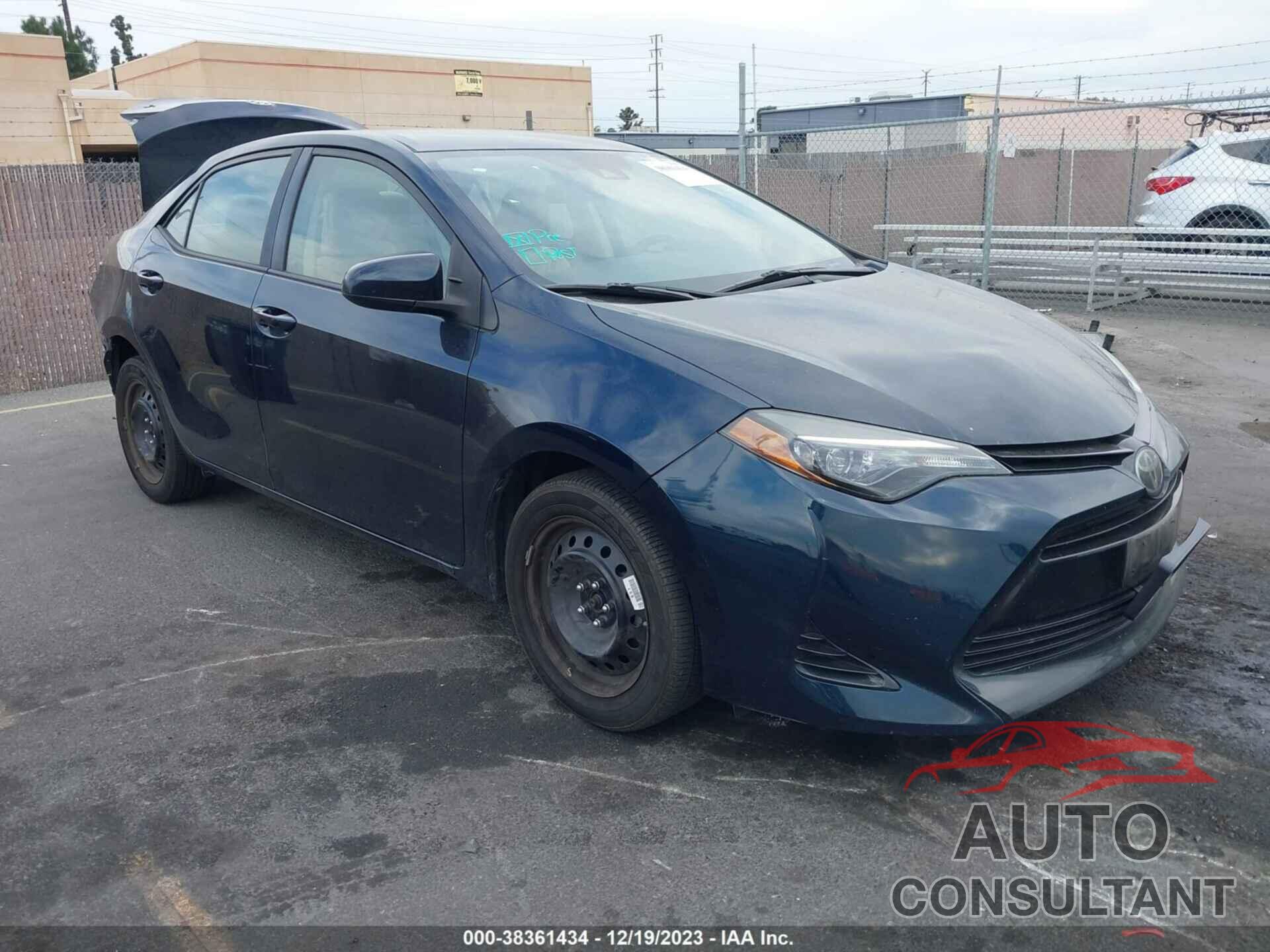 TOYOTA COROLLA 2017 - 5YFBURHE2HP713405