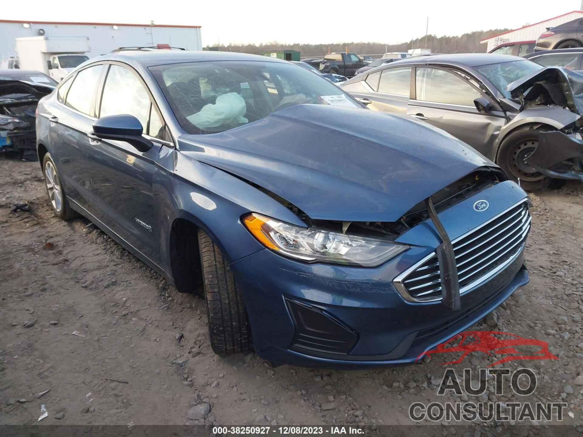 FORD FUSION 2019 - 3FA6P0LU3KR168678