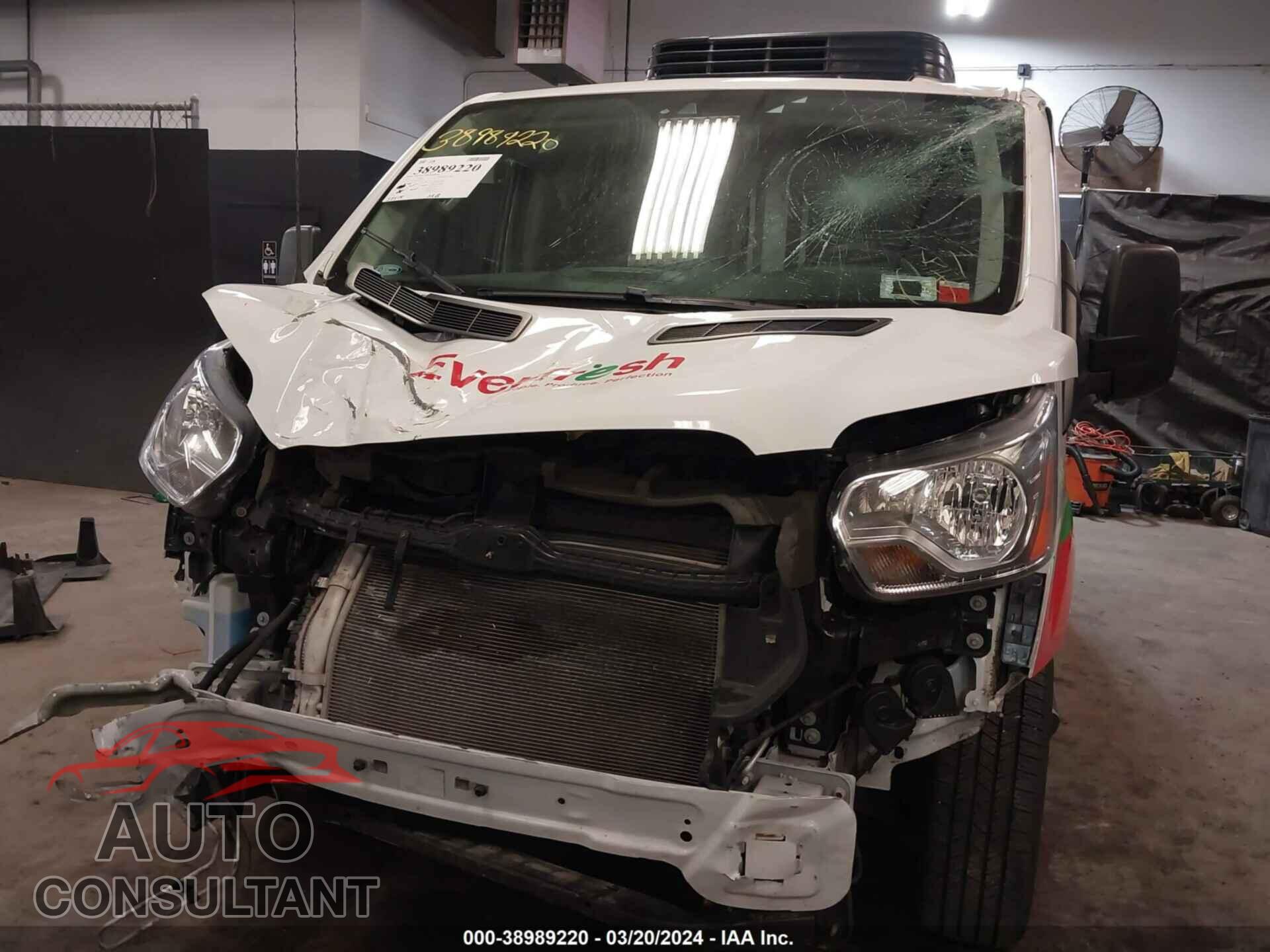 FORD TRANSIT-250 2019 - 1FTYR1YM7KKB52418
