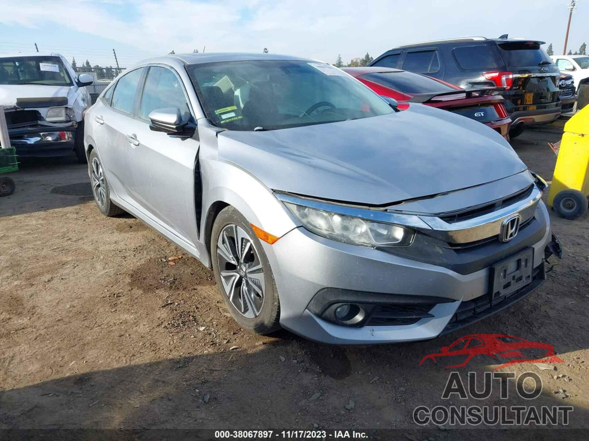 HONDA CIVIC 2018 - 19XFC1F37JE201024